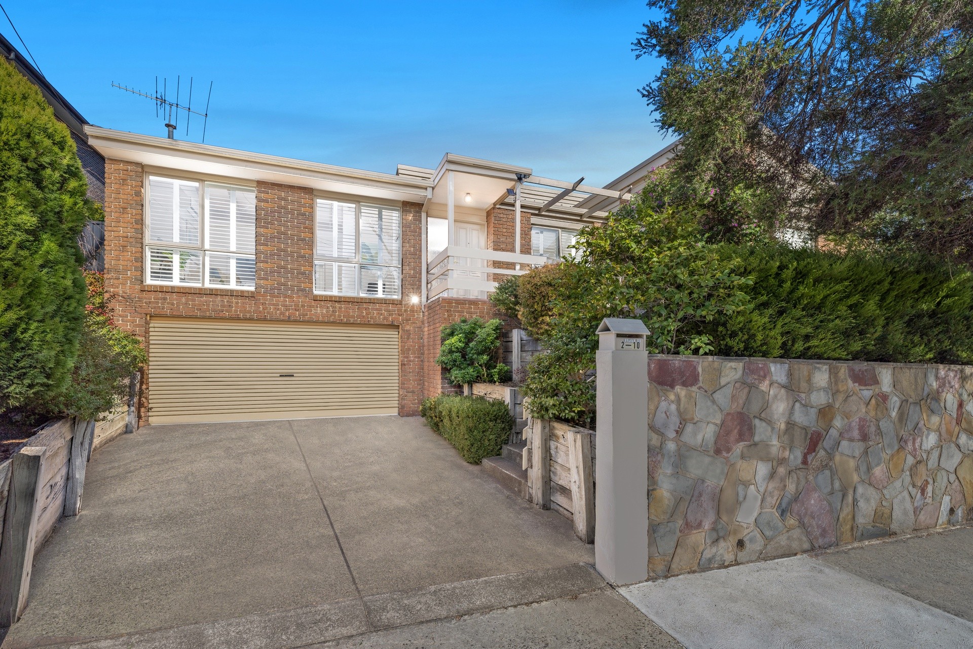 2/10 Alvie Road, Mount Waverley, VIC 3149