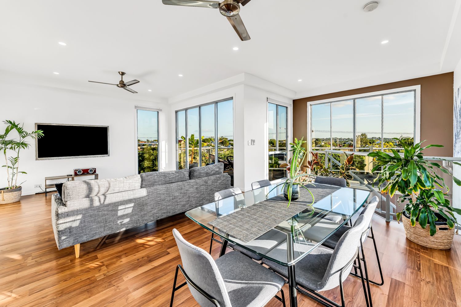 4 Westwood Street, Wavell Heights QLD 4012