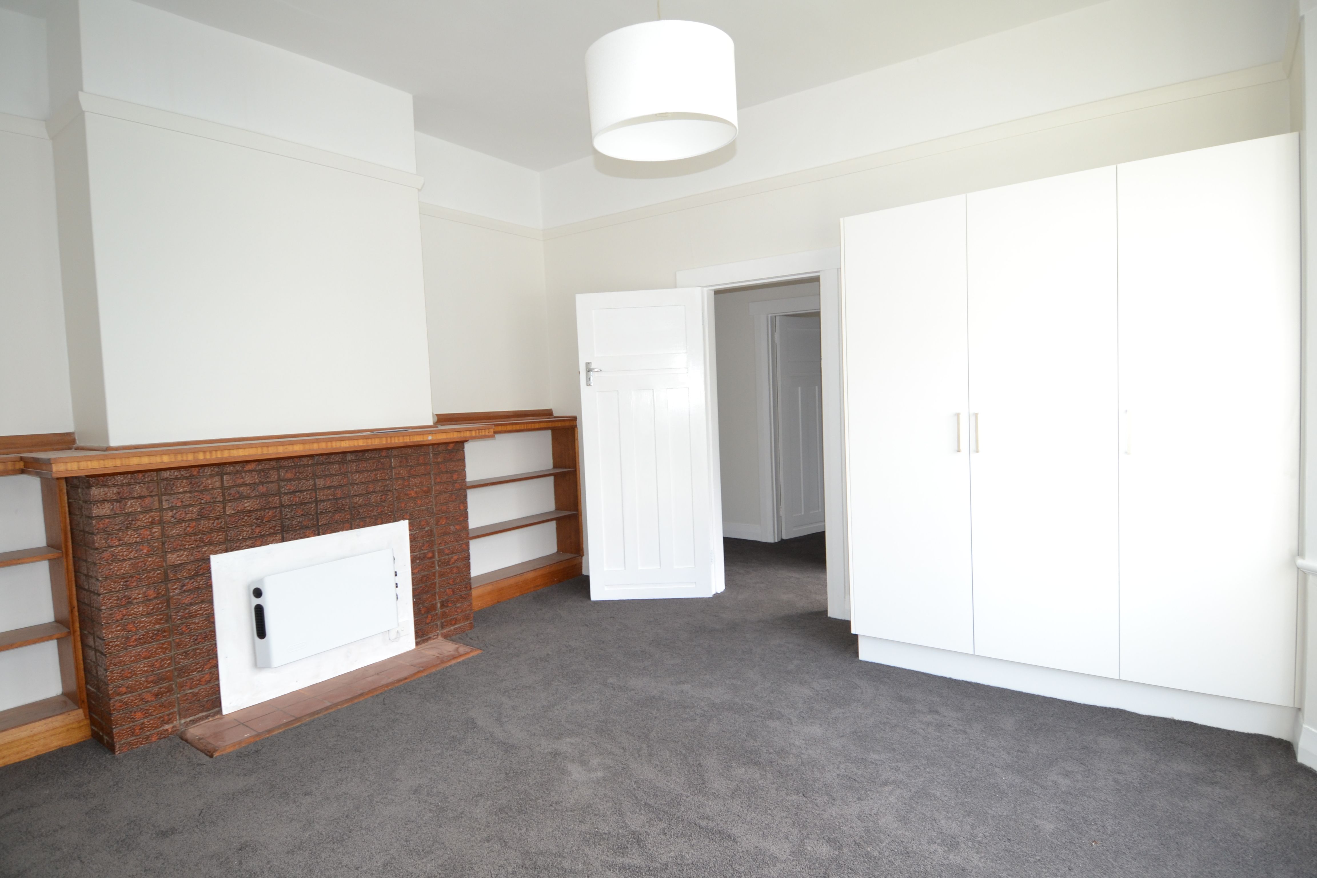 90a High Street — photo 3 of 11