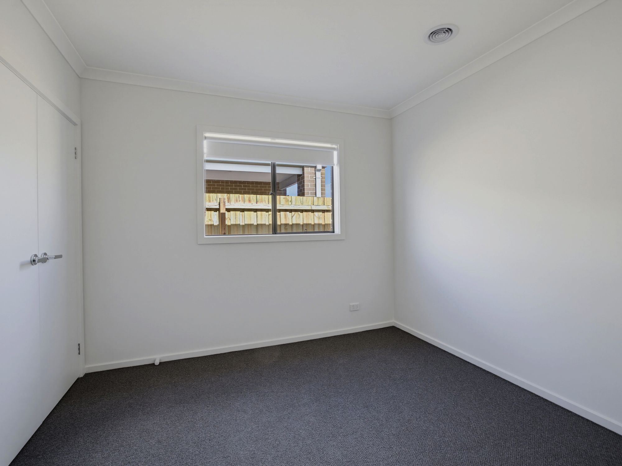 21 Delta Crescent — photo 9 of 11