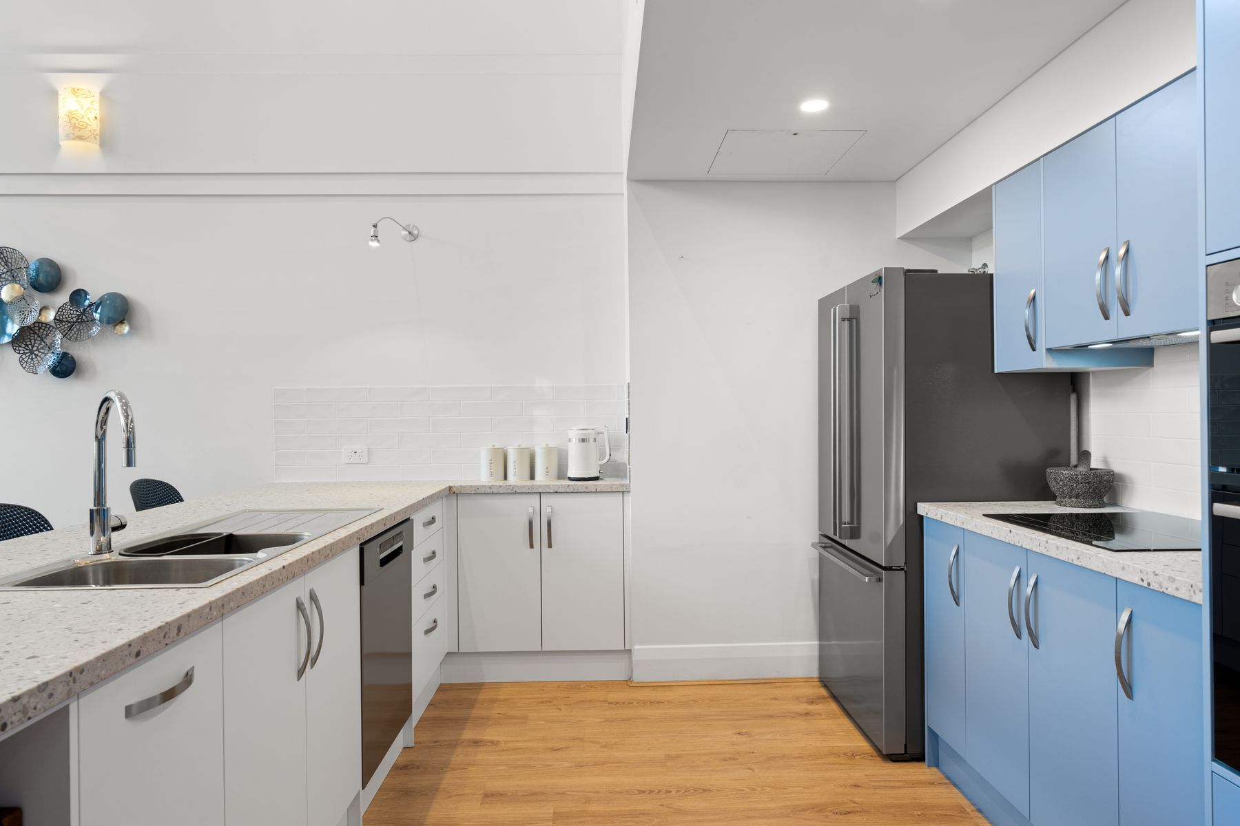 2/237 Wakefield Street — photo 7 of 28