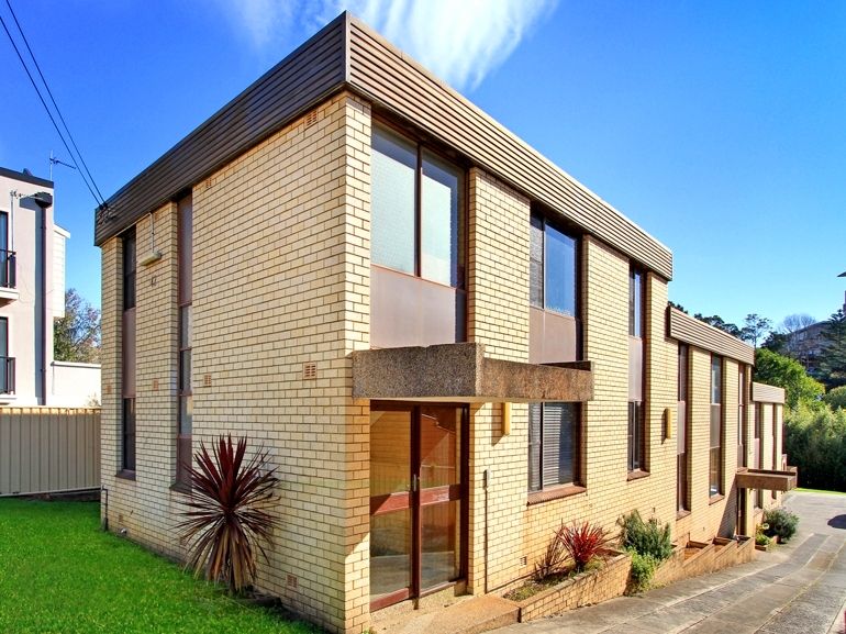 42 Rowland Avenue, Wollongong NSW 2500