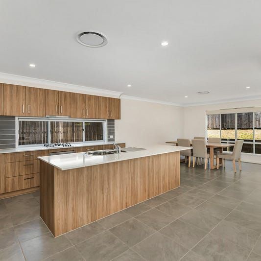 62 Golden Gate Avenue, Park Ridge, QLD 4125