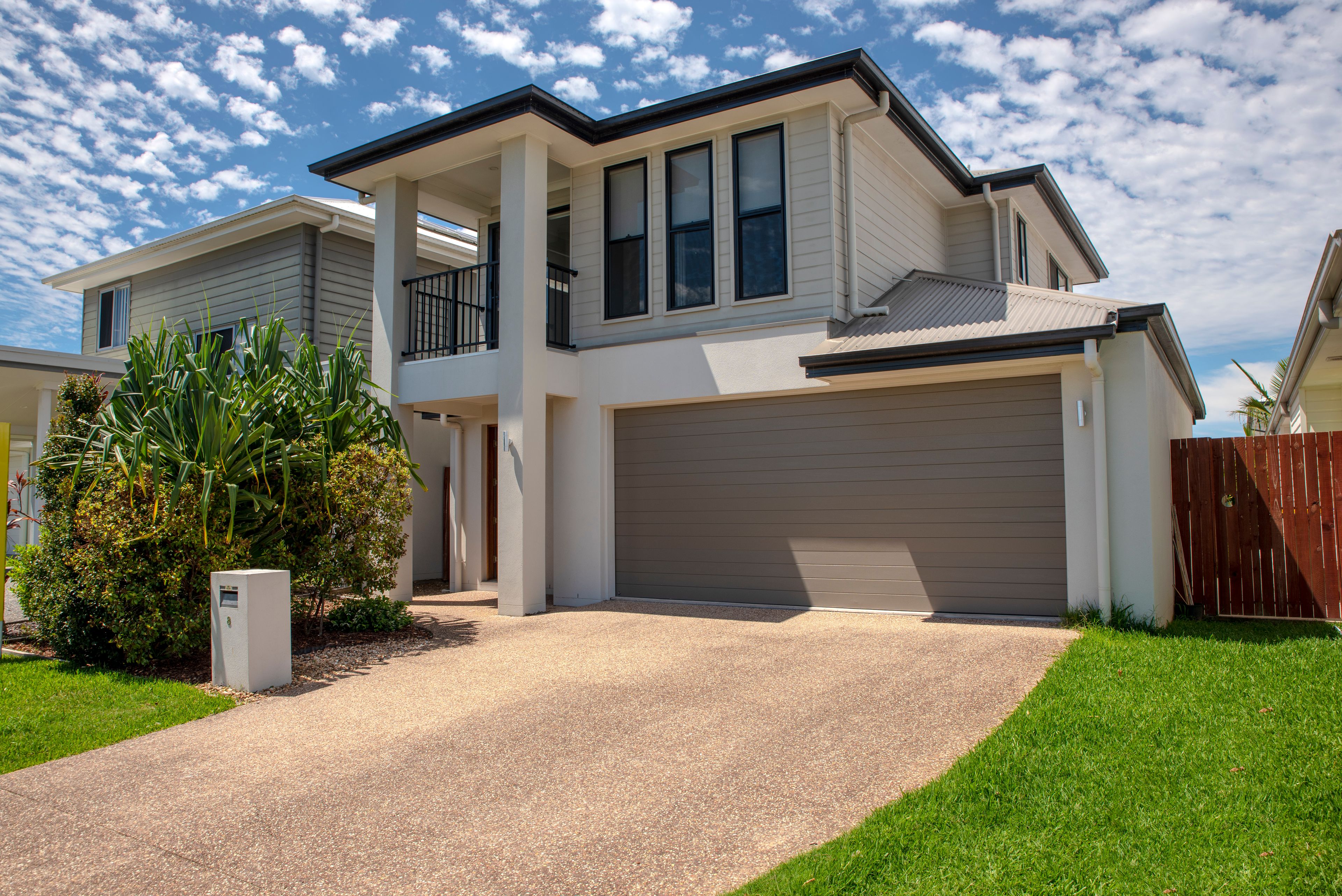 8 Vincent Avenue, Sippy Downs QLD 4556