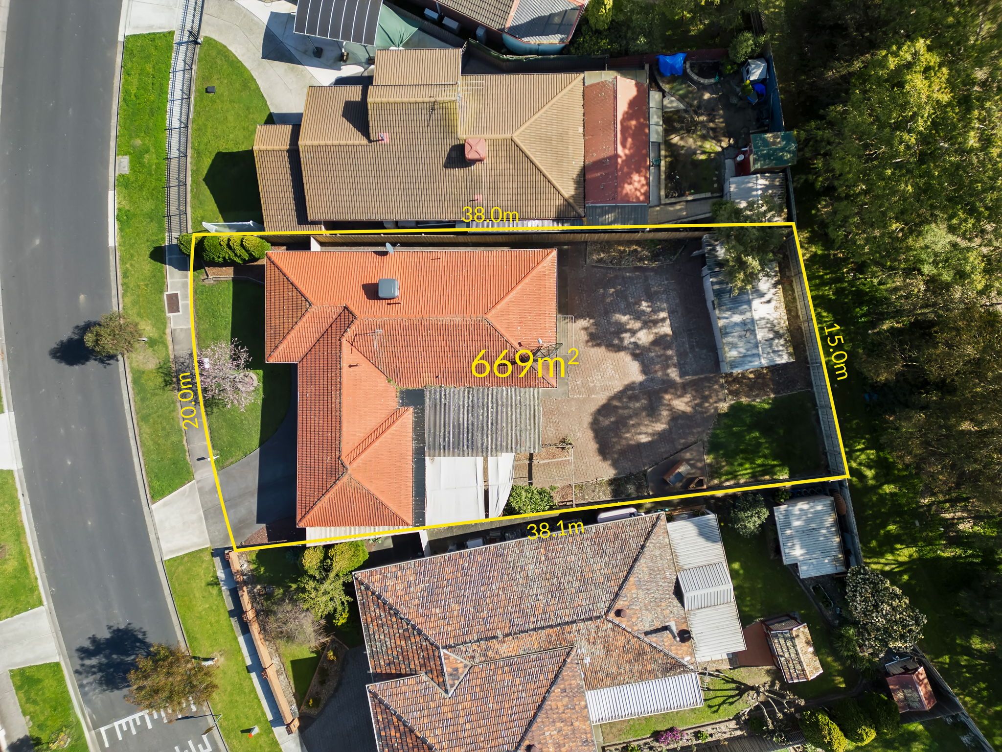 10 Grenda Drive — photo 13 of 17