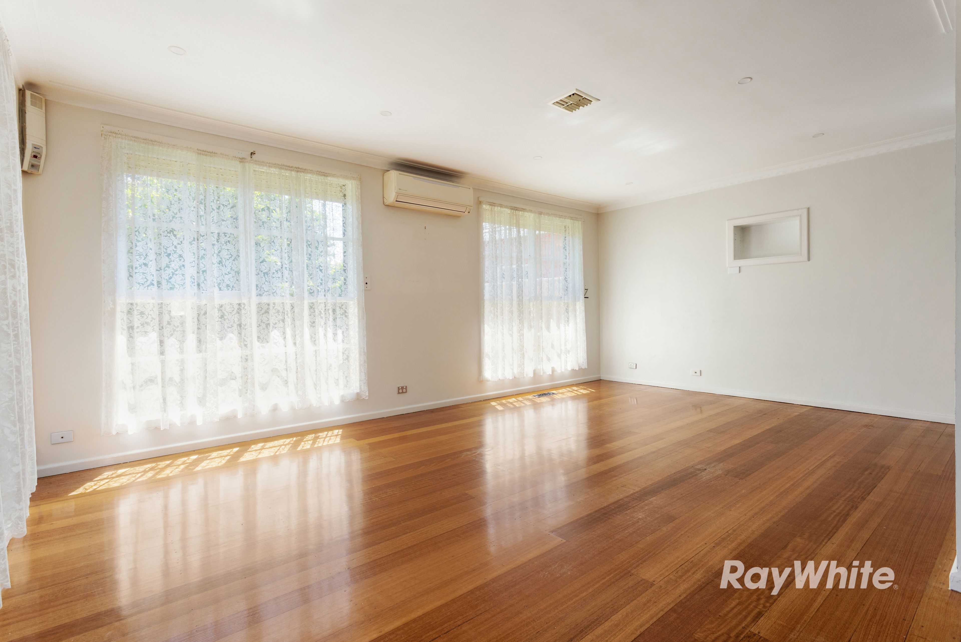 30 Abercrombie Street — photo 3 of 8