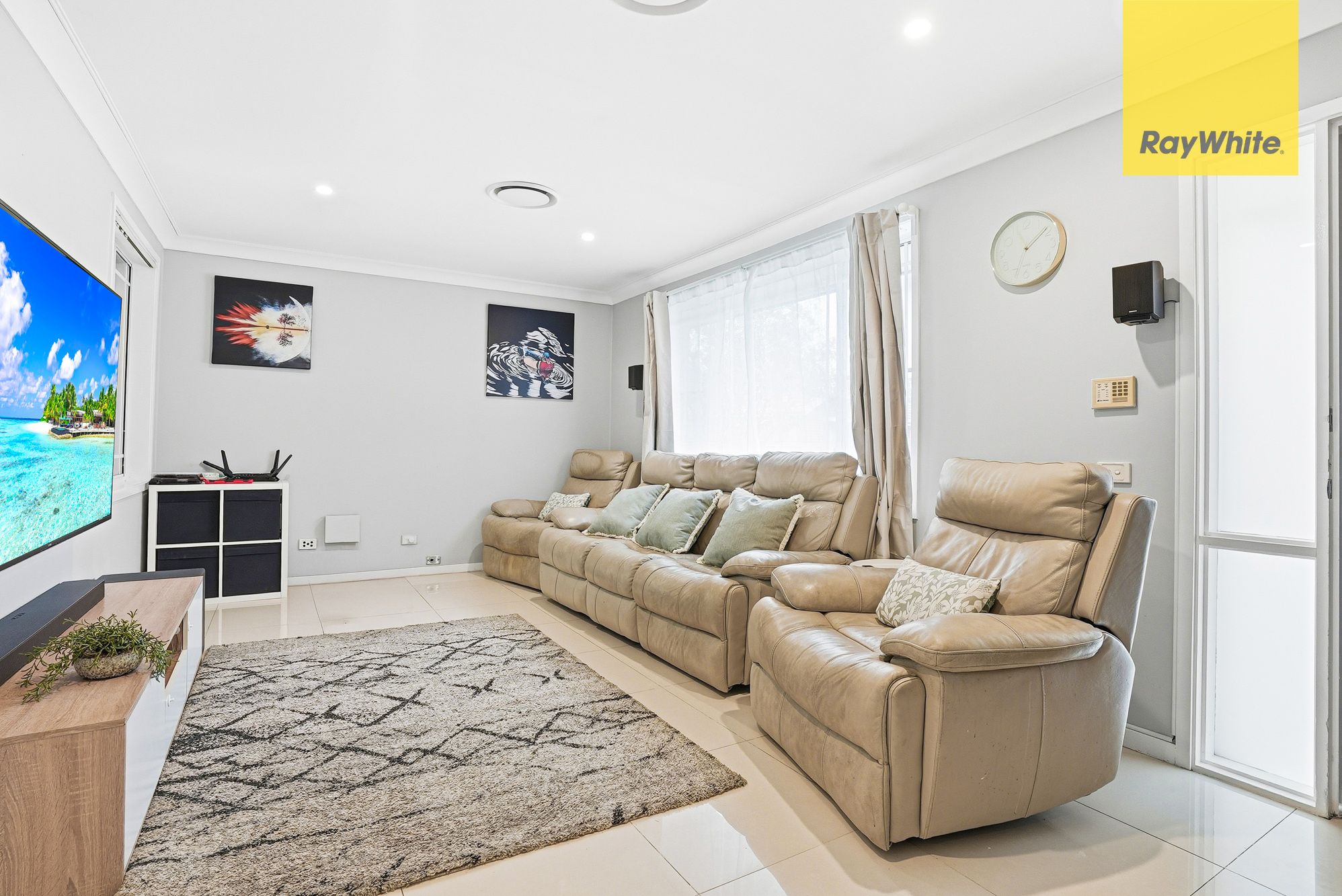 8 Mccubbin Place, Plumpton, NSW 2761