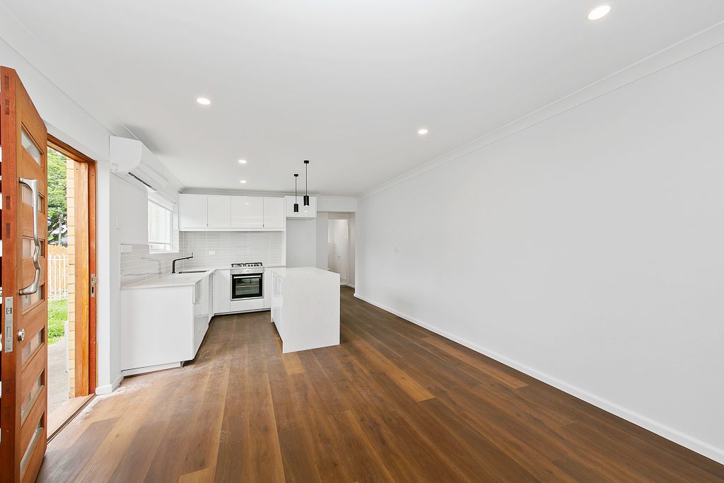 157b Bell Street — photo 3 of 14