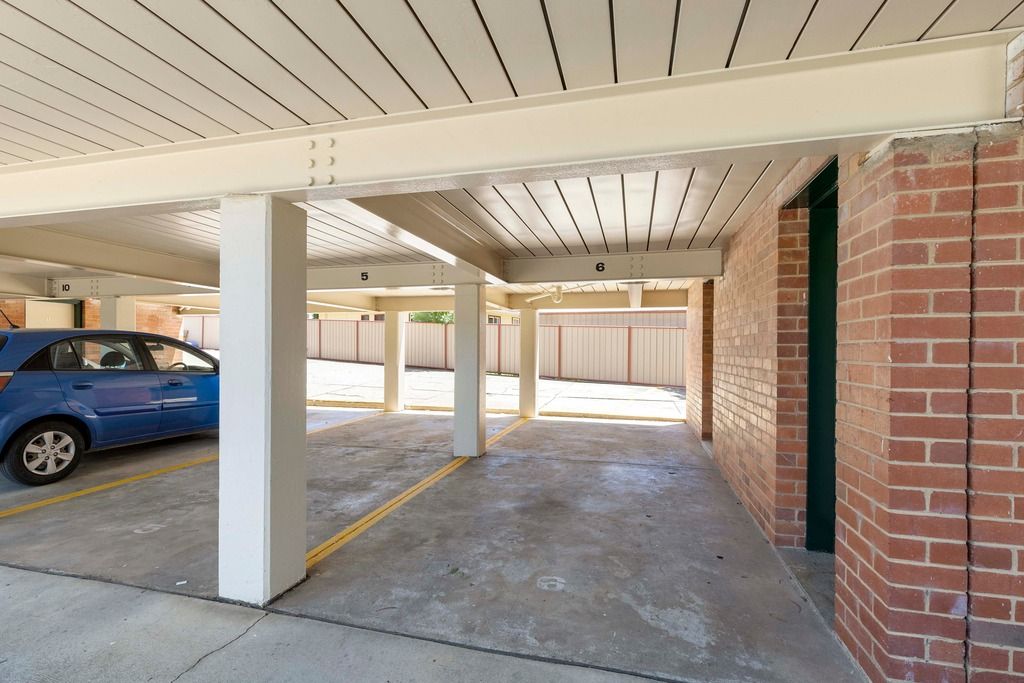 6/56 Crest Road — photo 2 of 10