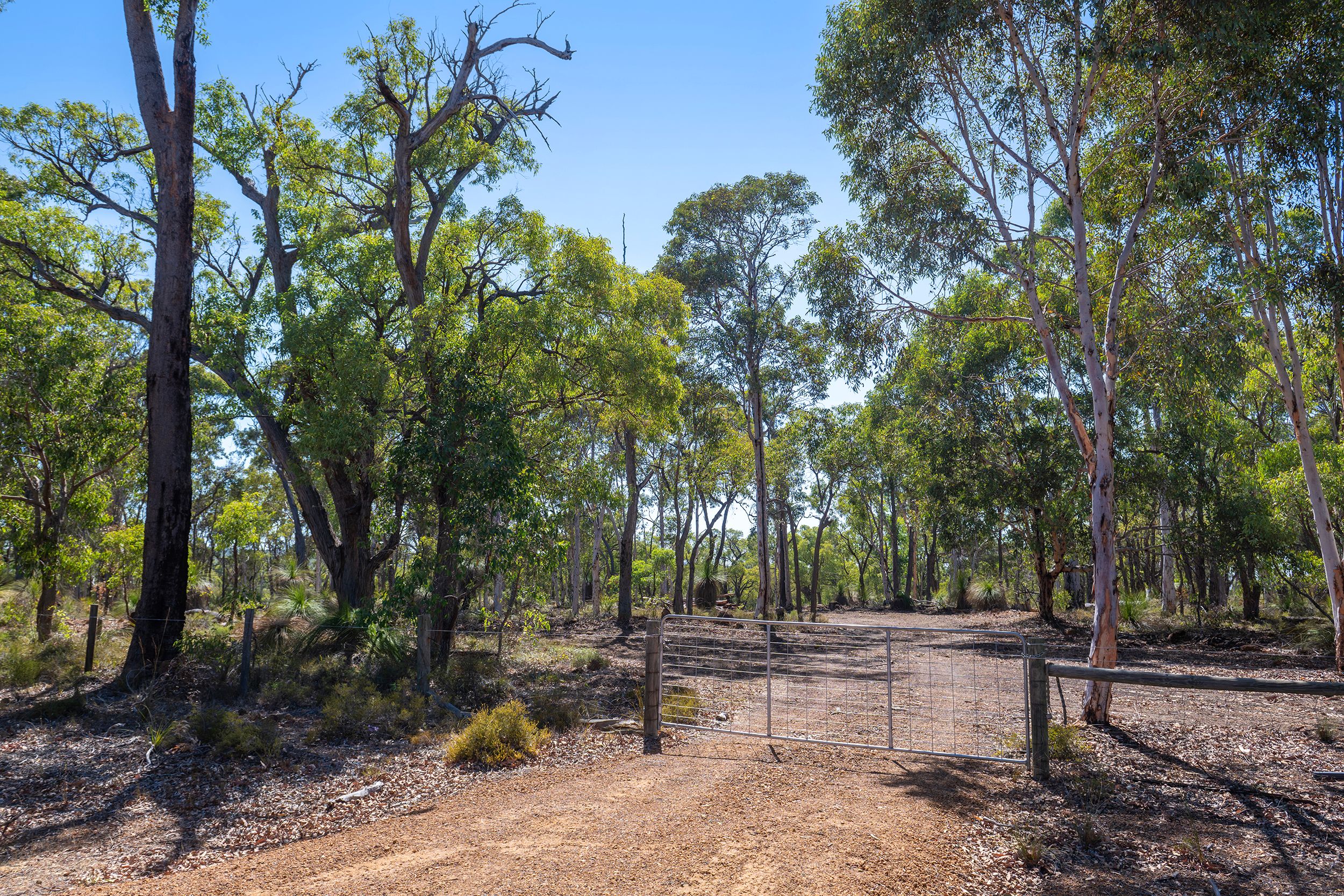 94 Holstein Loop, Lower Chittering WA 6084