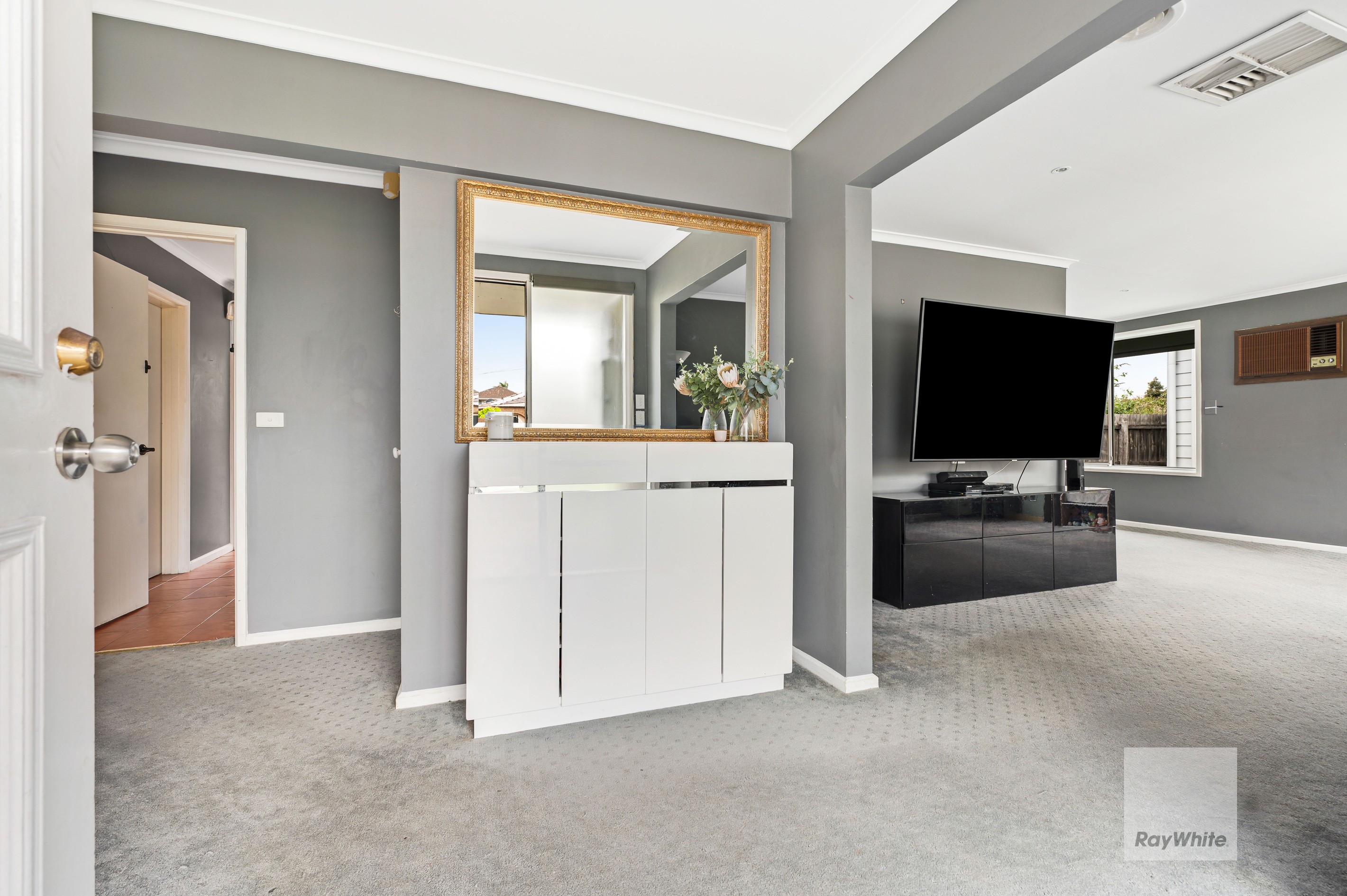 1 Royston Place, Gladstone Park, VIC 3043