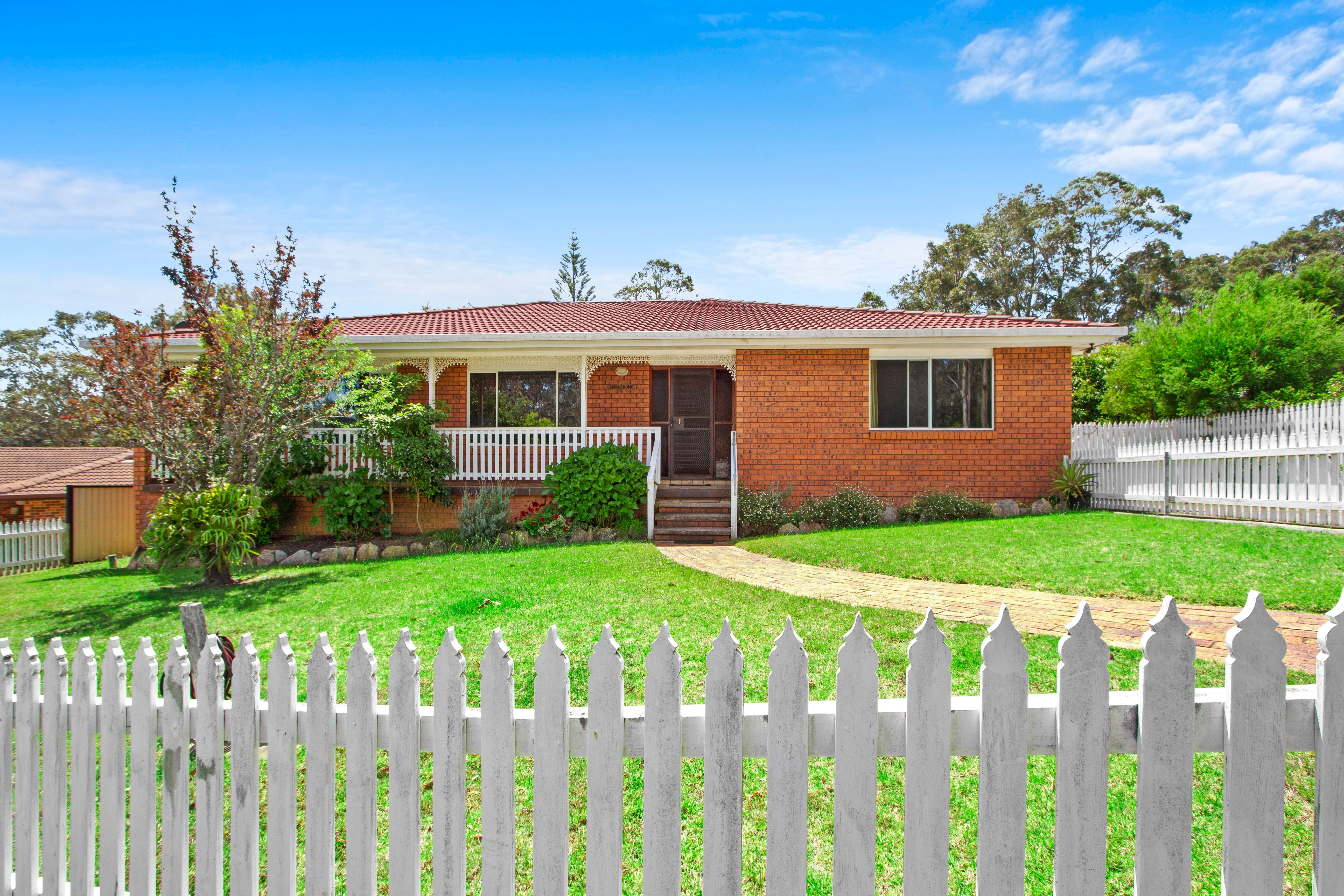 39 Edward Road, Batehaven NSW 2536