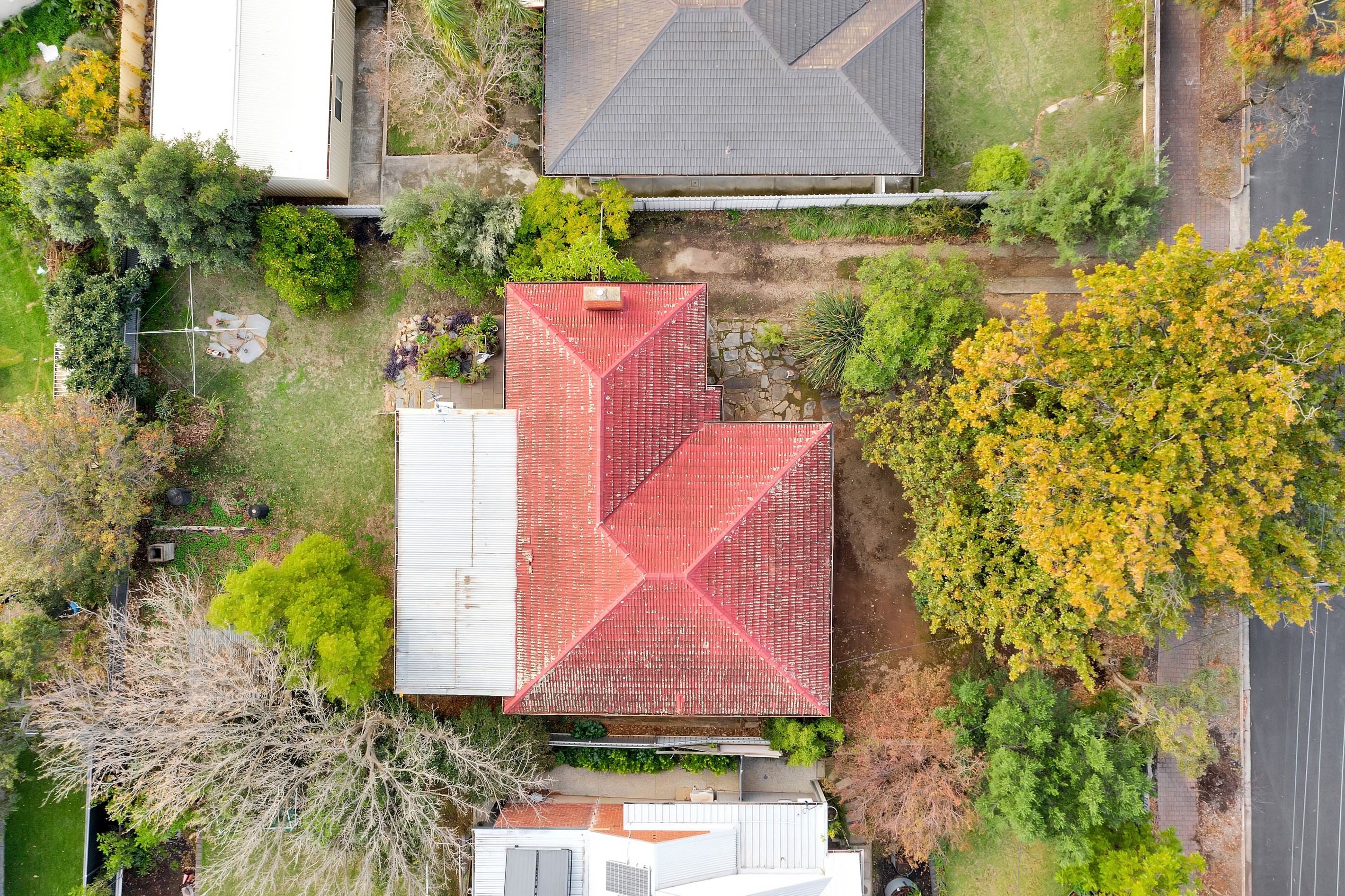 2 Dunkirk Avenue, Clapham, SA 5062