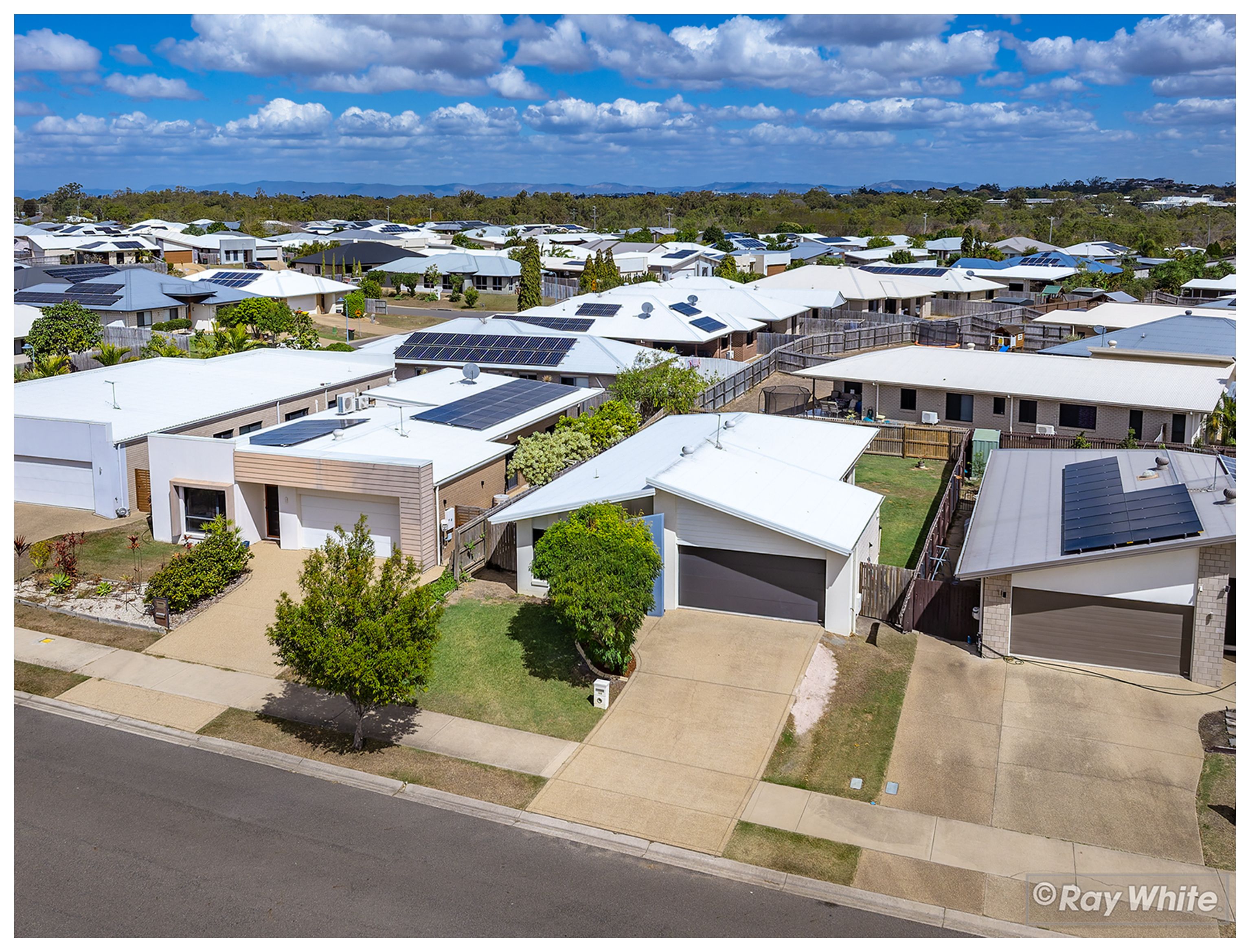 143 SPRINGFIELD Drive, Norman Gardens, QLD 4701