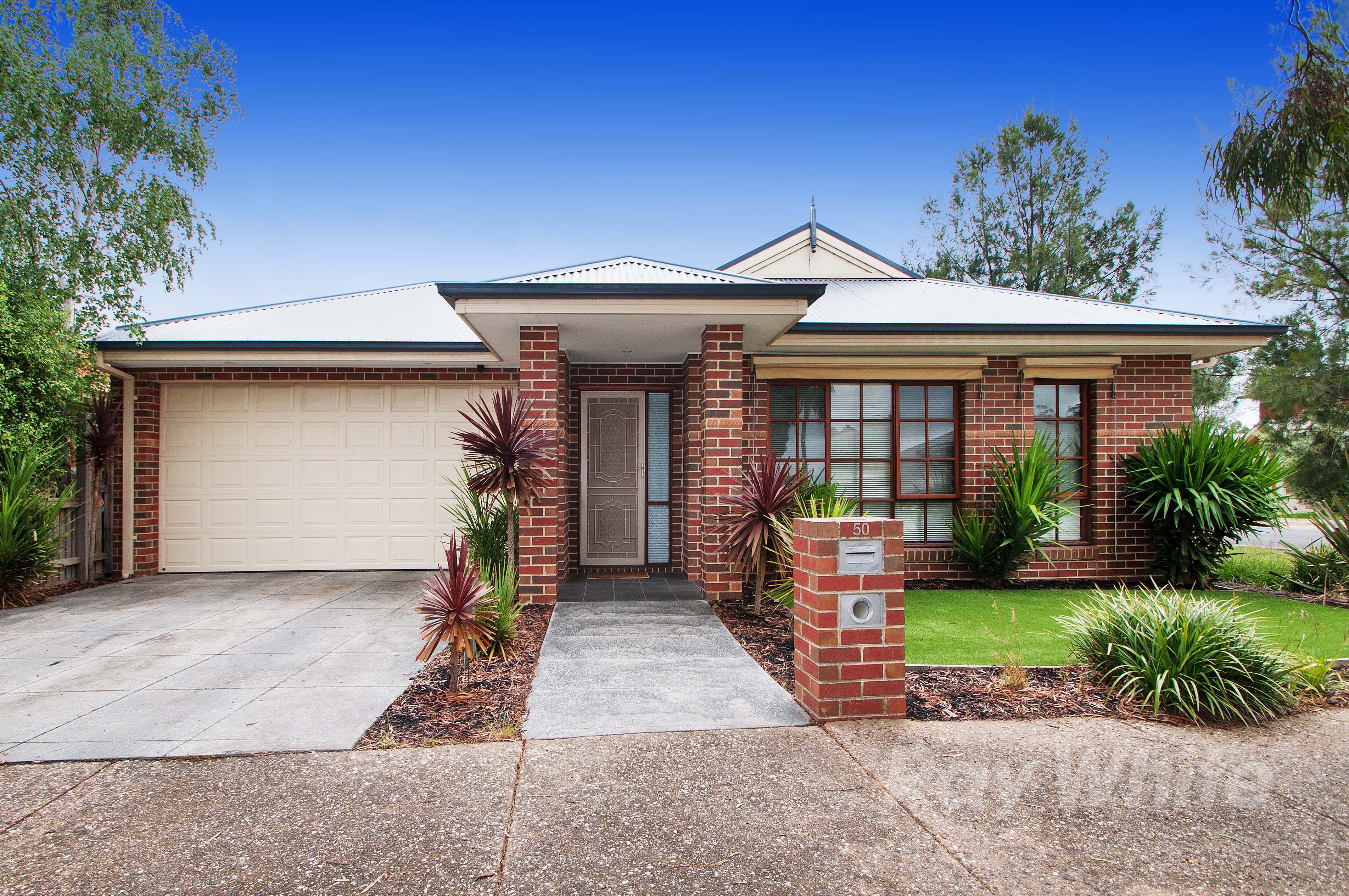 50 WARRAWONG Circuit, Doreen VIC 3754