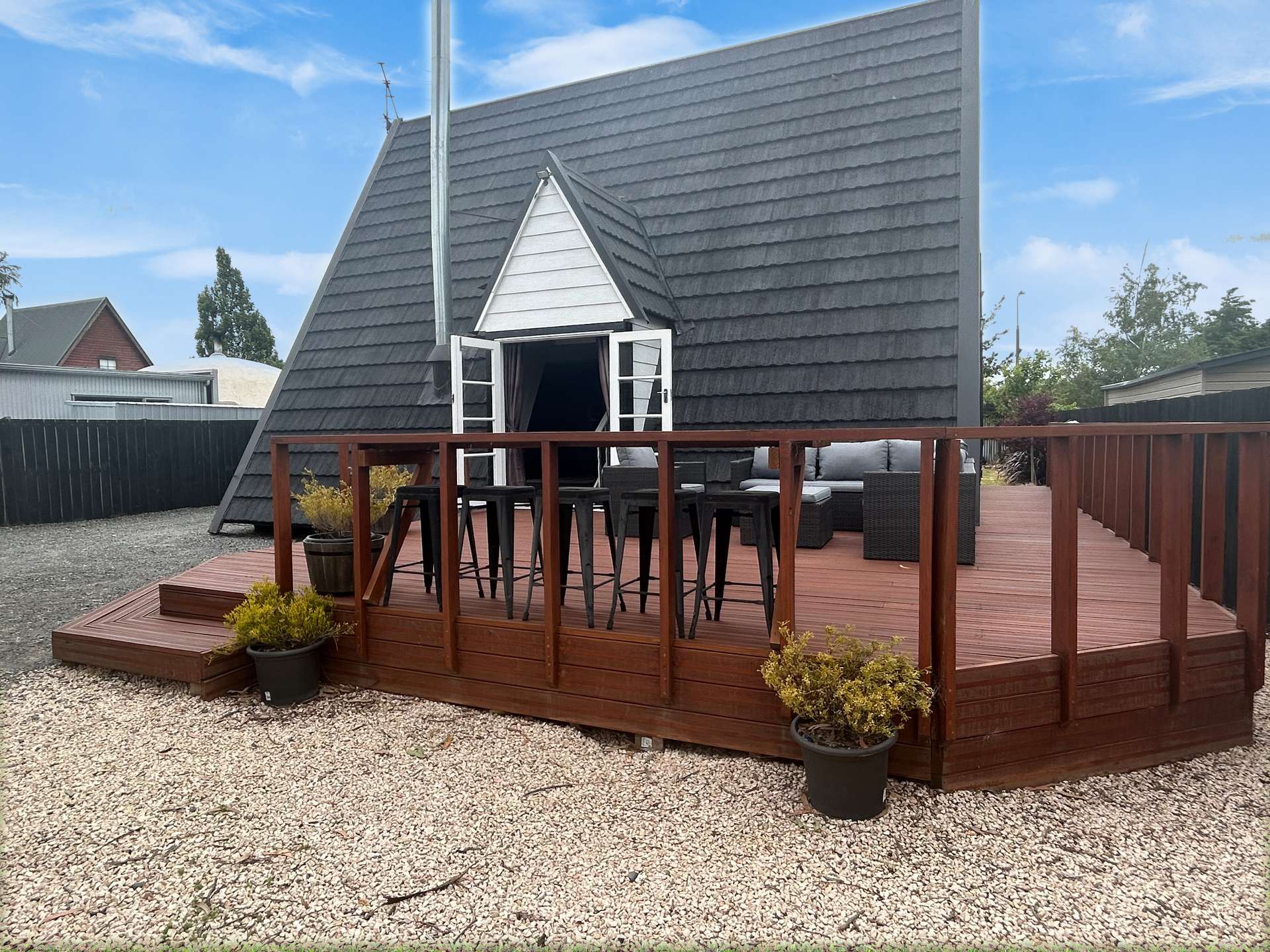 8 Farquhar Place photo 0