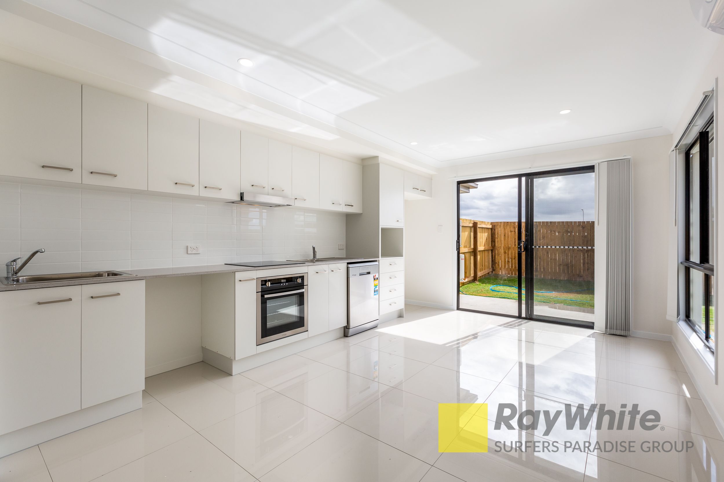 2/37 East Beaumont Road, Park Ridge, QLD 4125