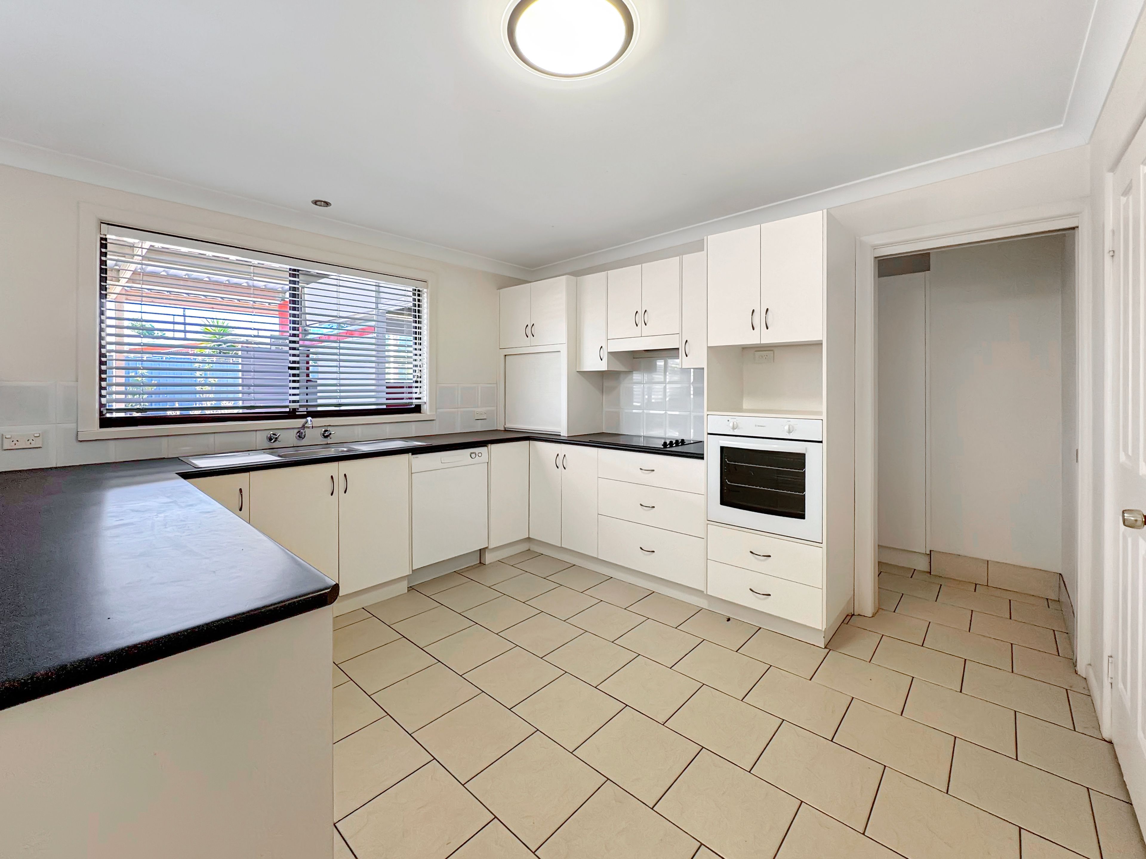 3 Kurrajong Court — photo 11 of 16