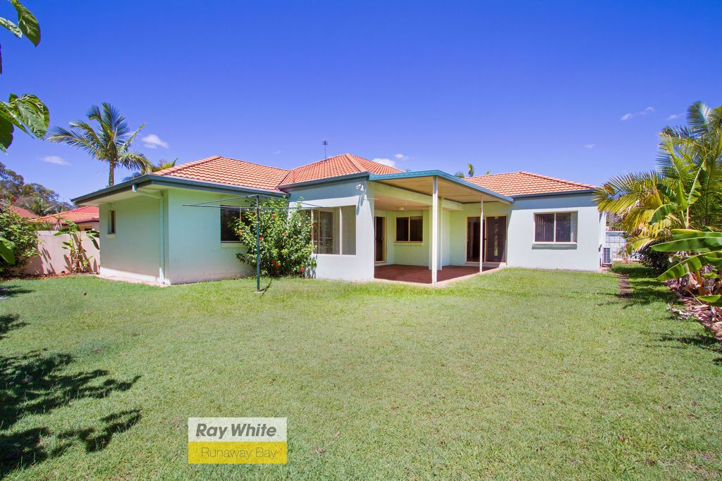 6 Herington Close, Arundel, QLD 4214