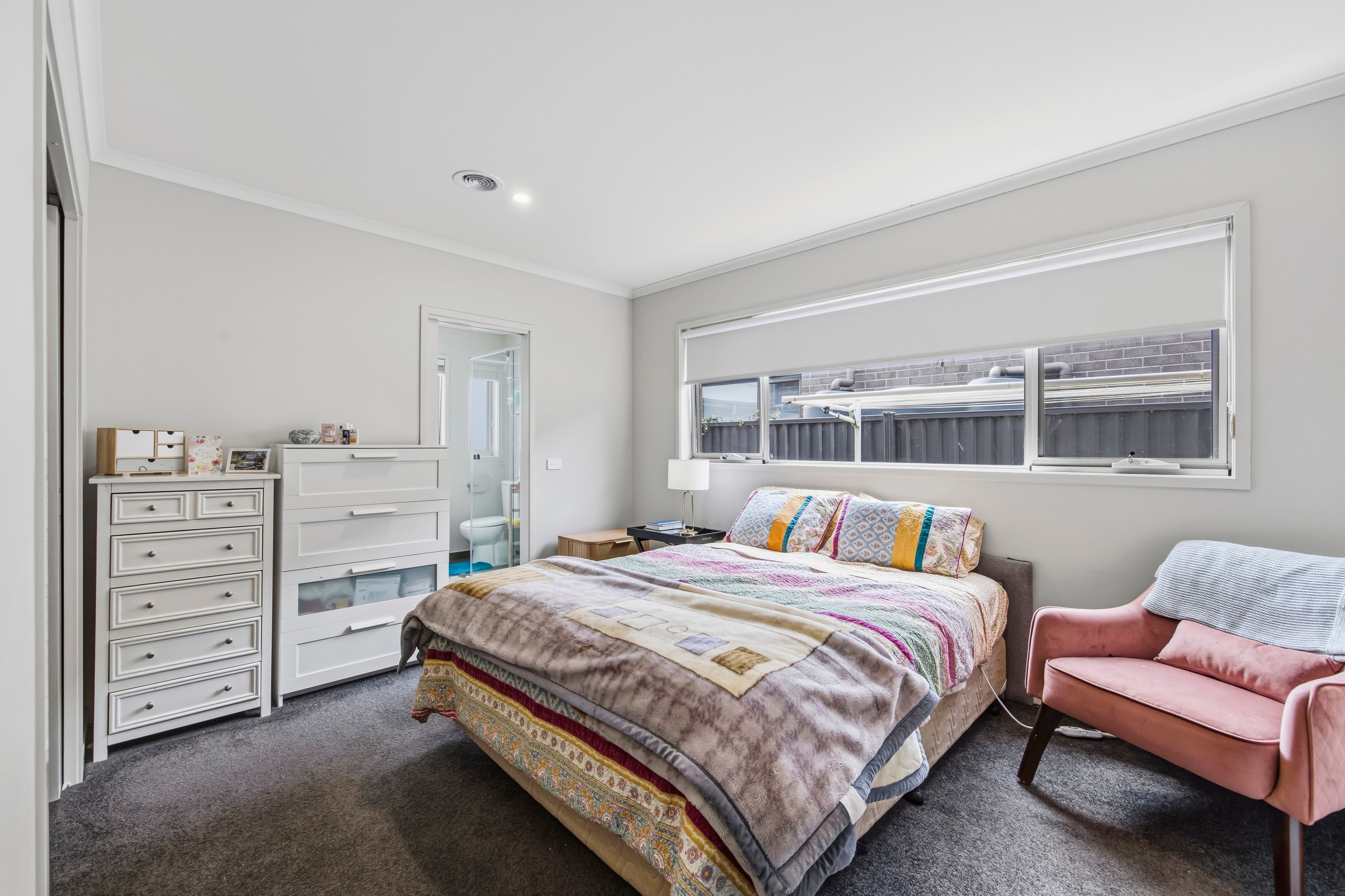 32 Mcleod Crescent — photo 4 of 8