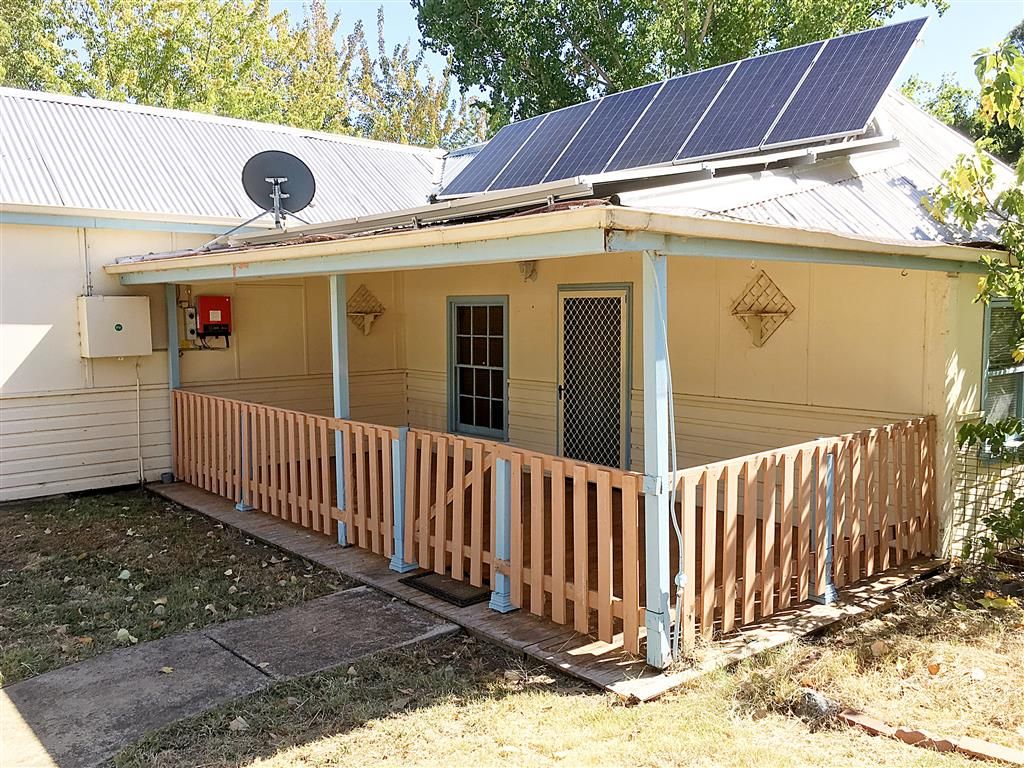 22 Quartz Street, Adelong, NSW 2729