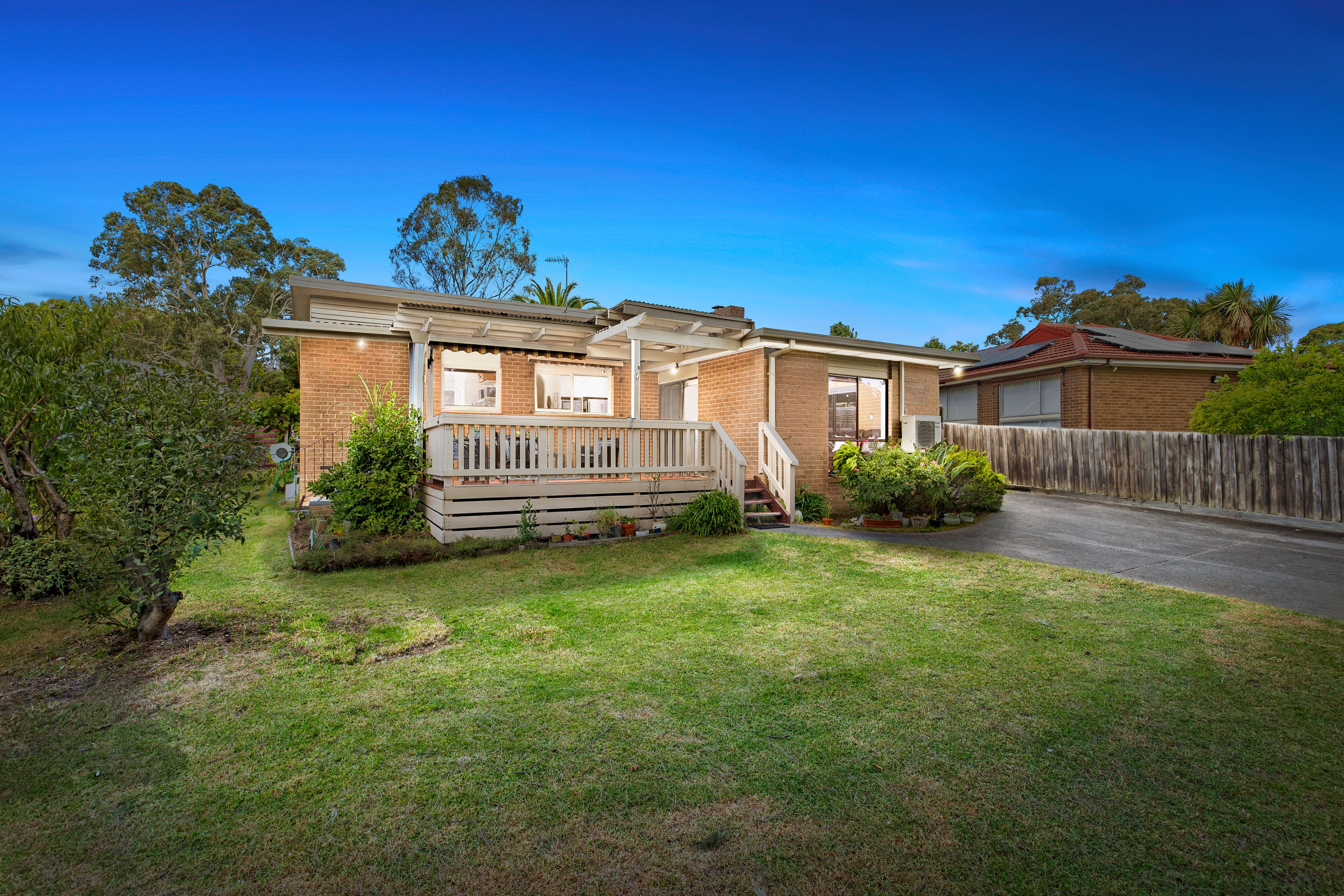 9 Eurella Crescent, Rowville, VIC 3178