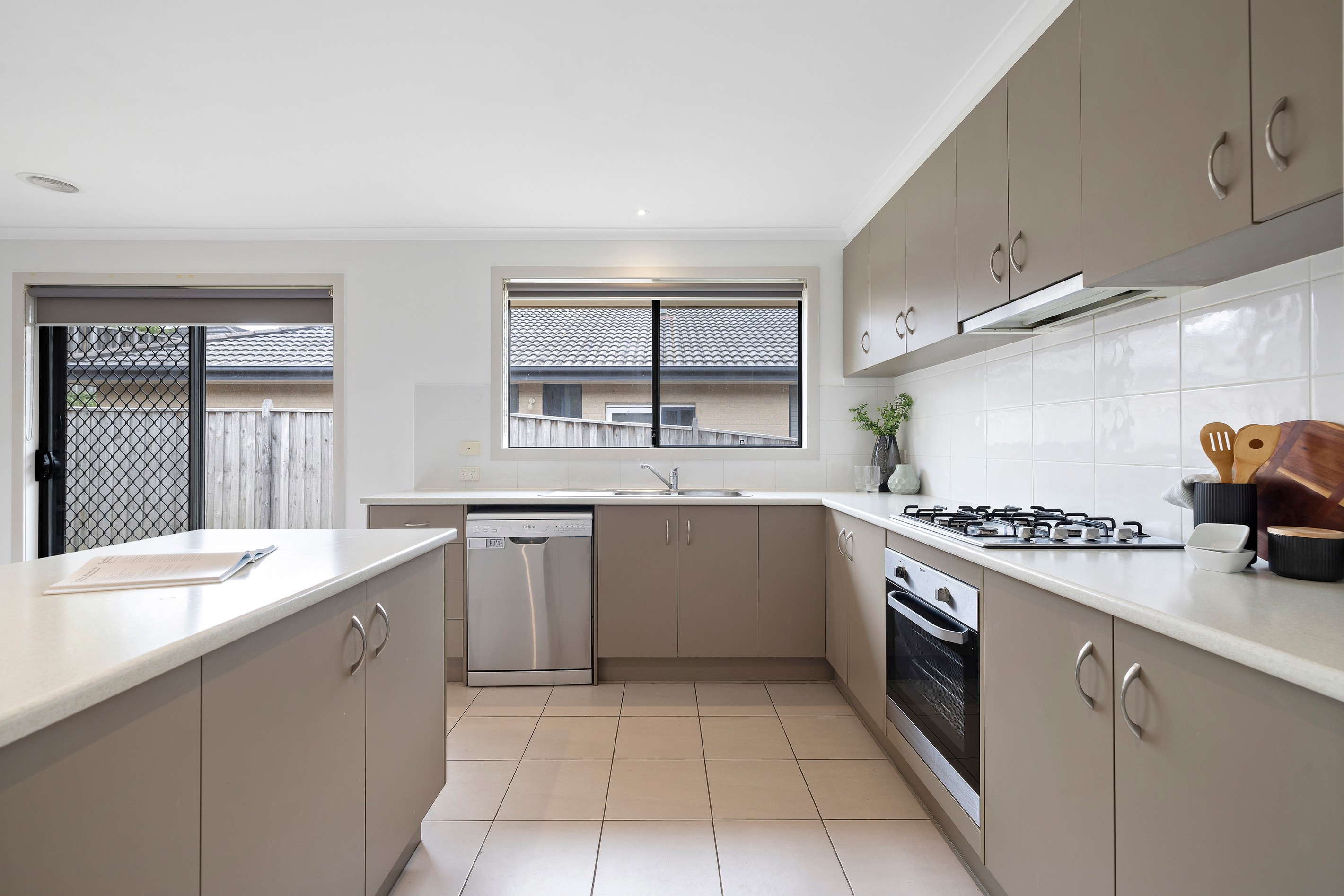 29 Rhone Grove, Skye, VIC 3977