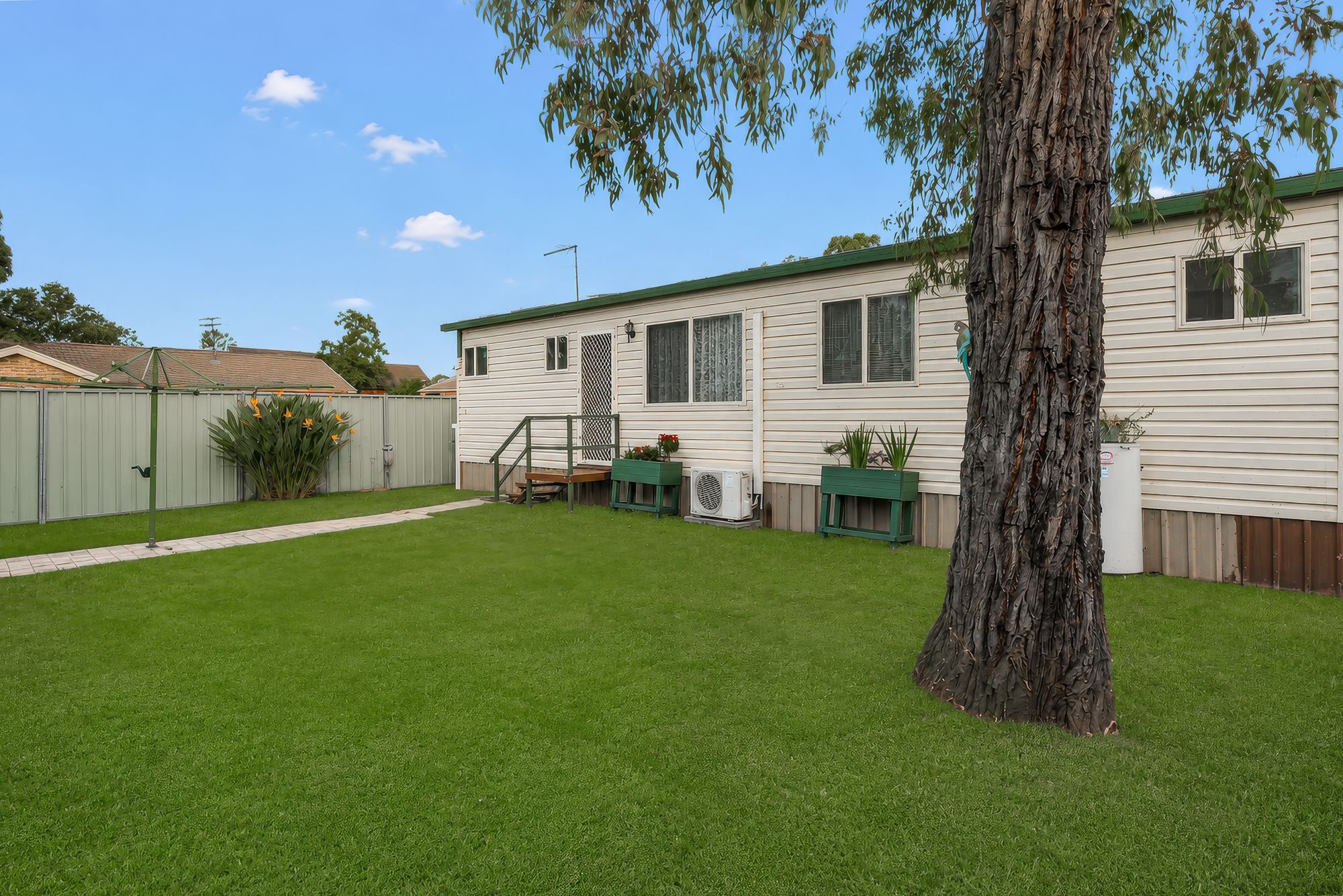 45 & 45A Adelaide Street — photo 17 of 21