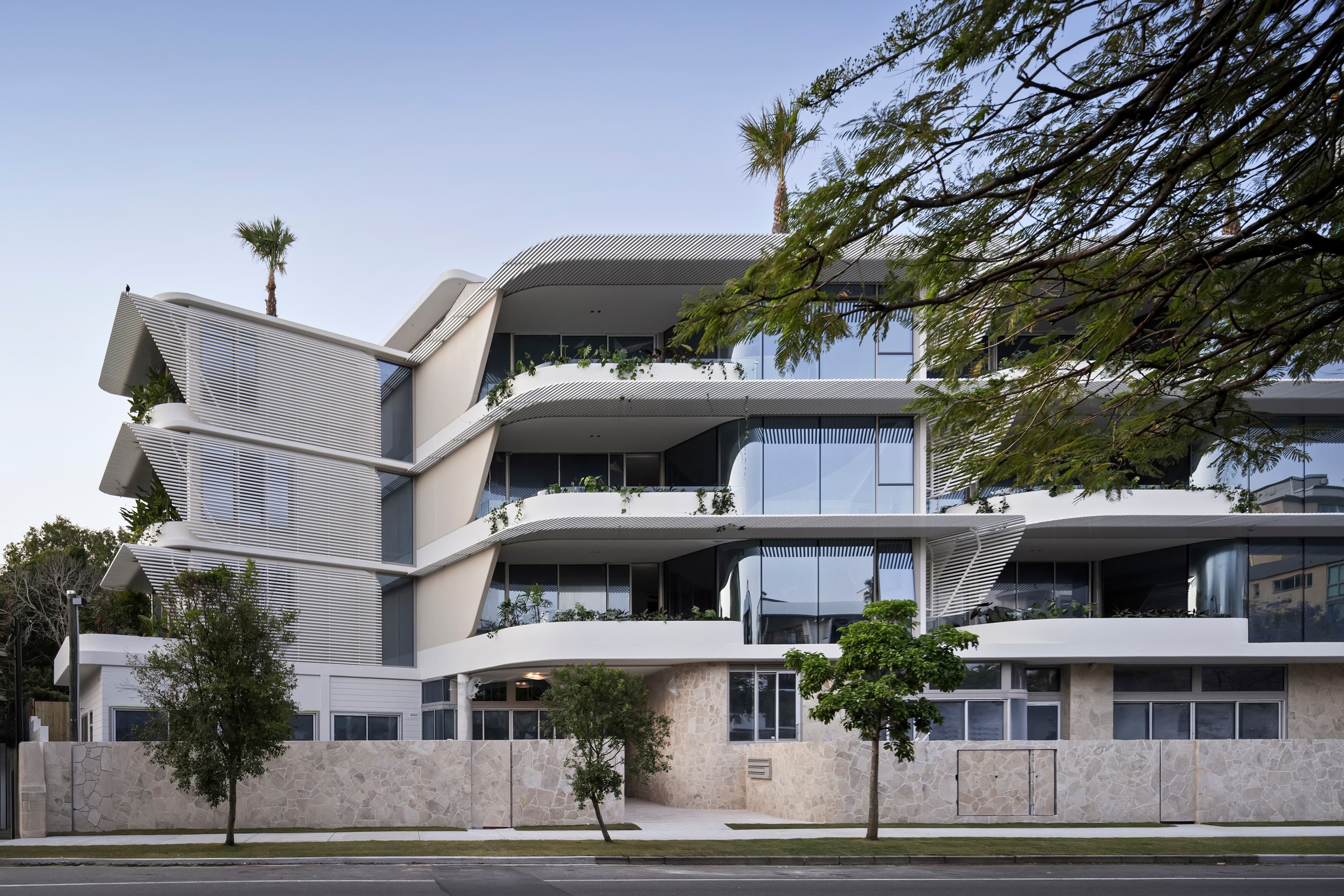 201/121 Oxlade Drive, New Farm, QLD 4005