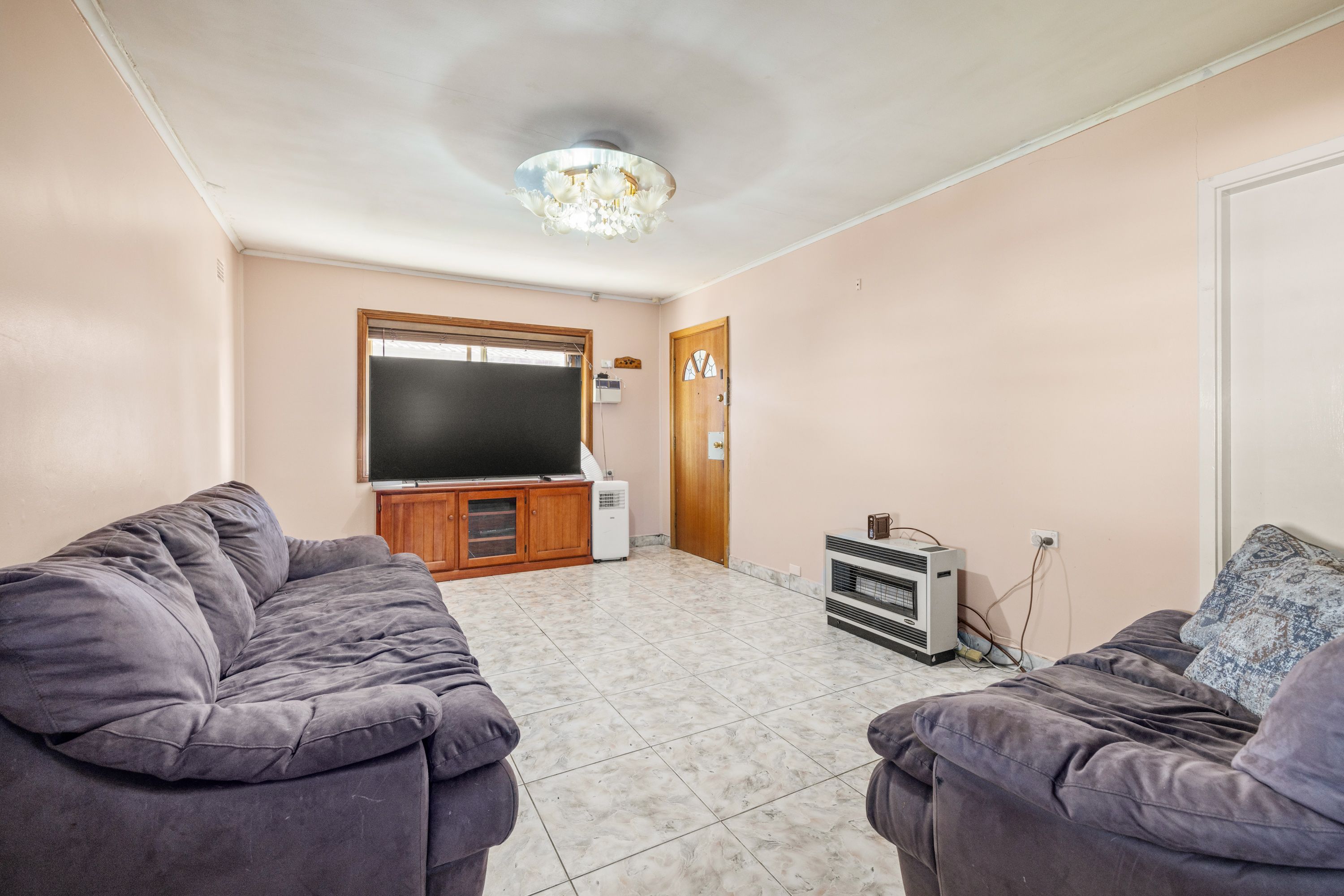 62 Maxwell Avenue — photo 6 of 13