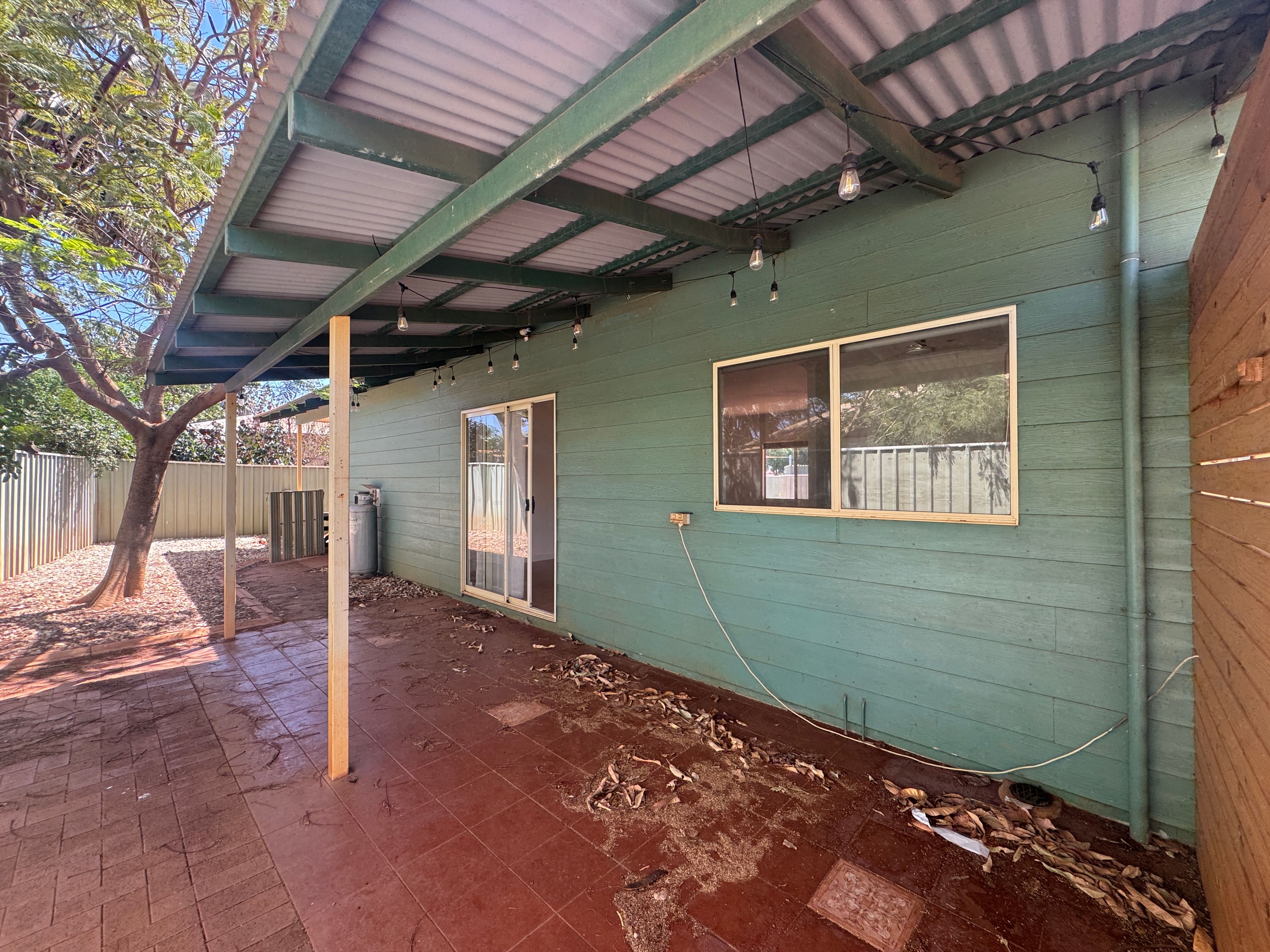 2/41 Egret Crescent — photo 28 of 30