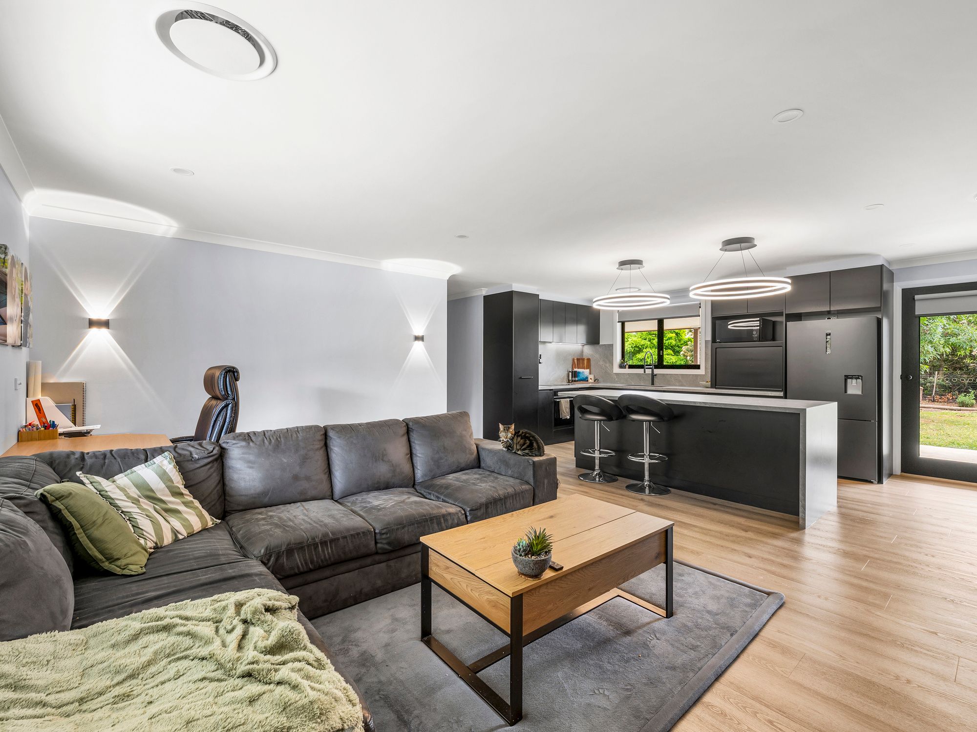 321 Kealy Road — photo 4 of 14