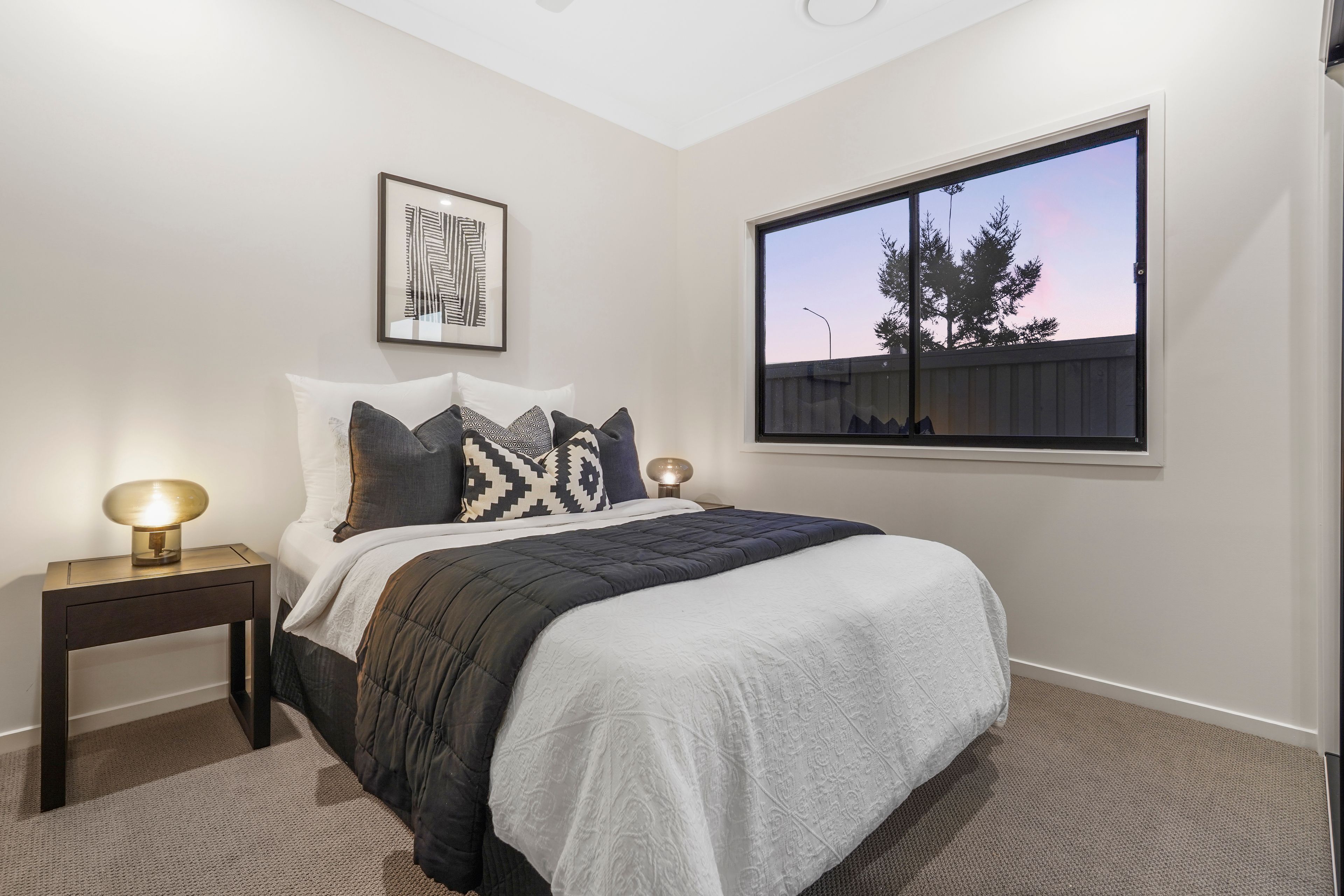 48 Solaris Crescent — photo 16 of 27