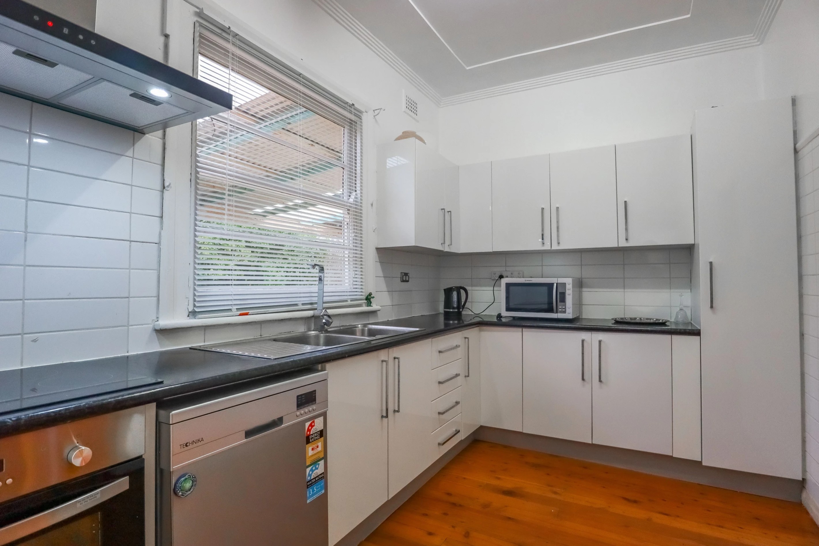 123 Crescent Road, Waratah, NSW 2298