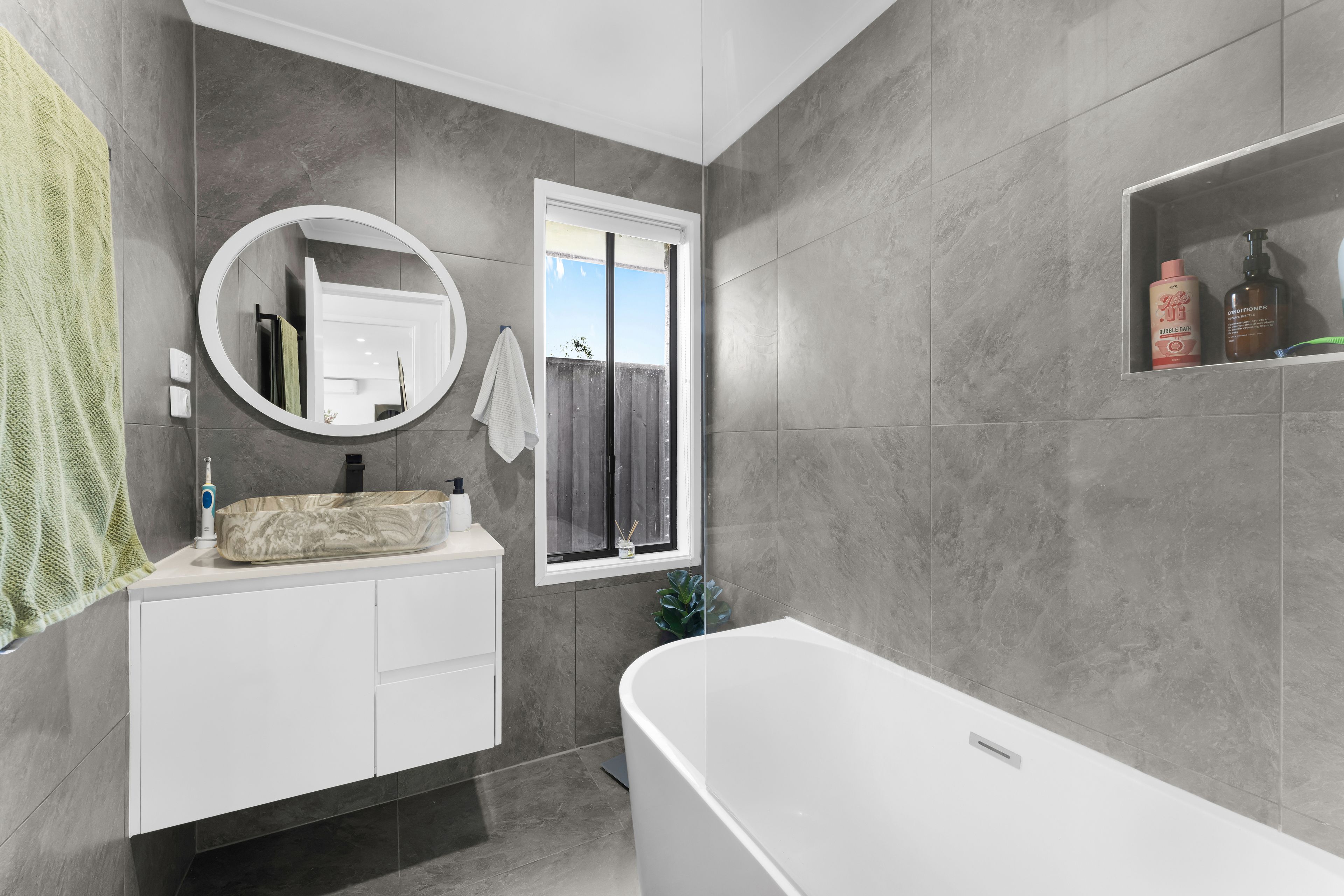 21 Lansell Drive — photo 11 of 21