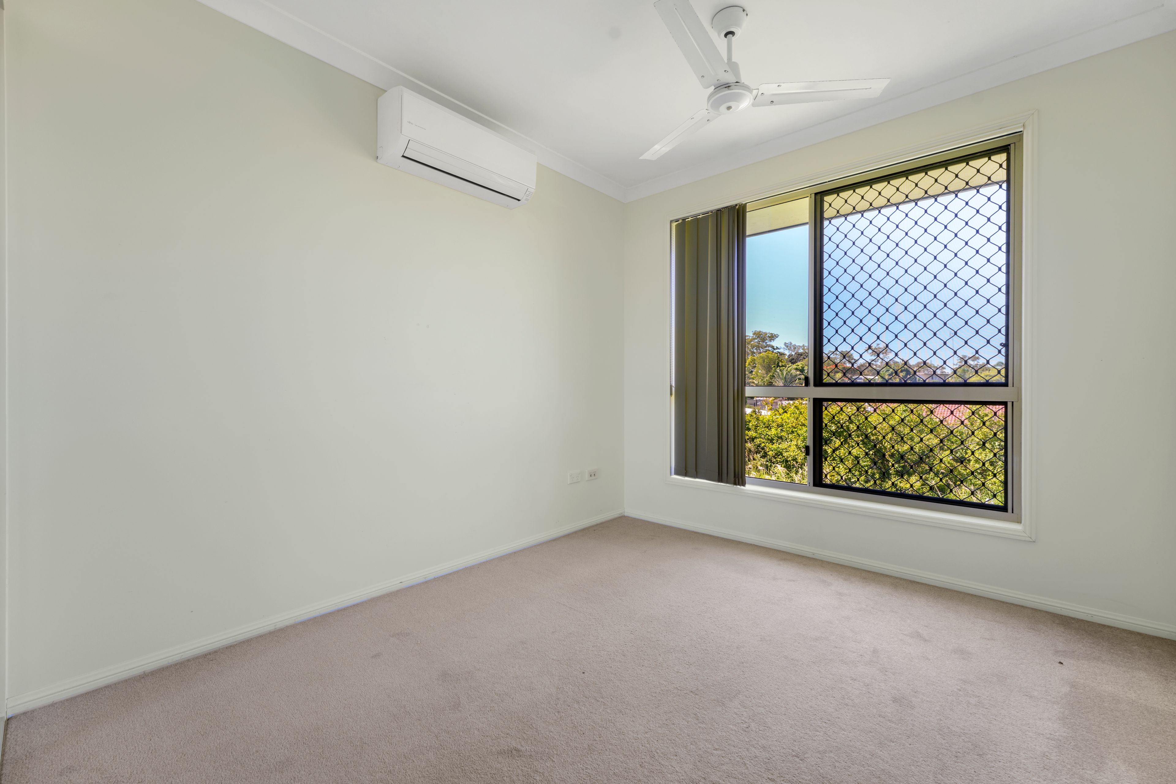 16 Barreenong Street, Glen Eden, QLD 4680