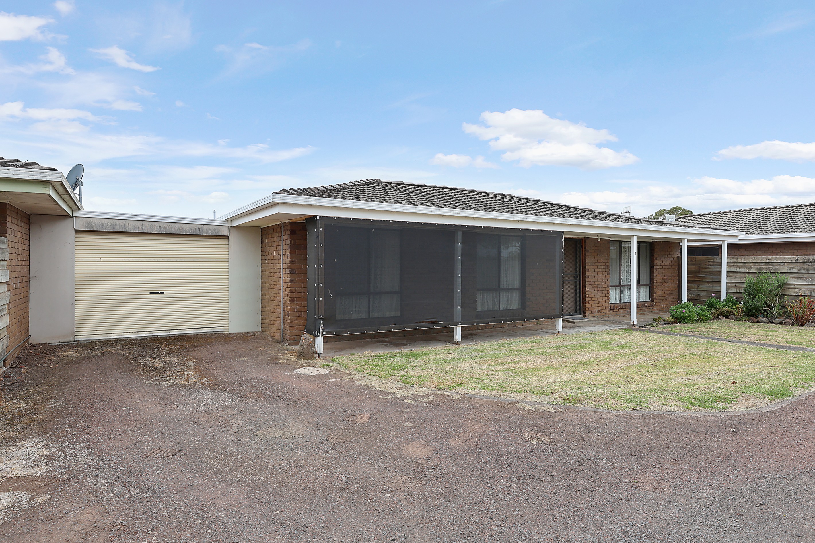 2/14 Parrott Street, Cobden, VIC 3266