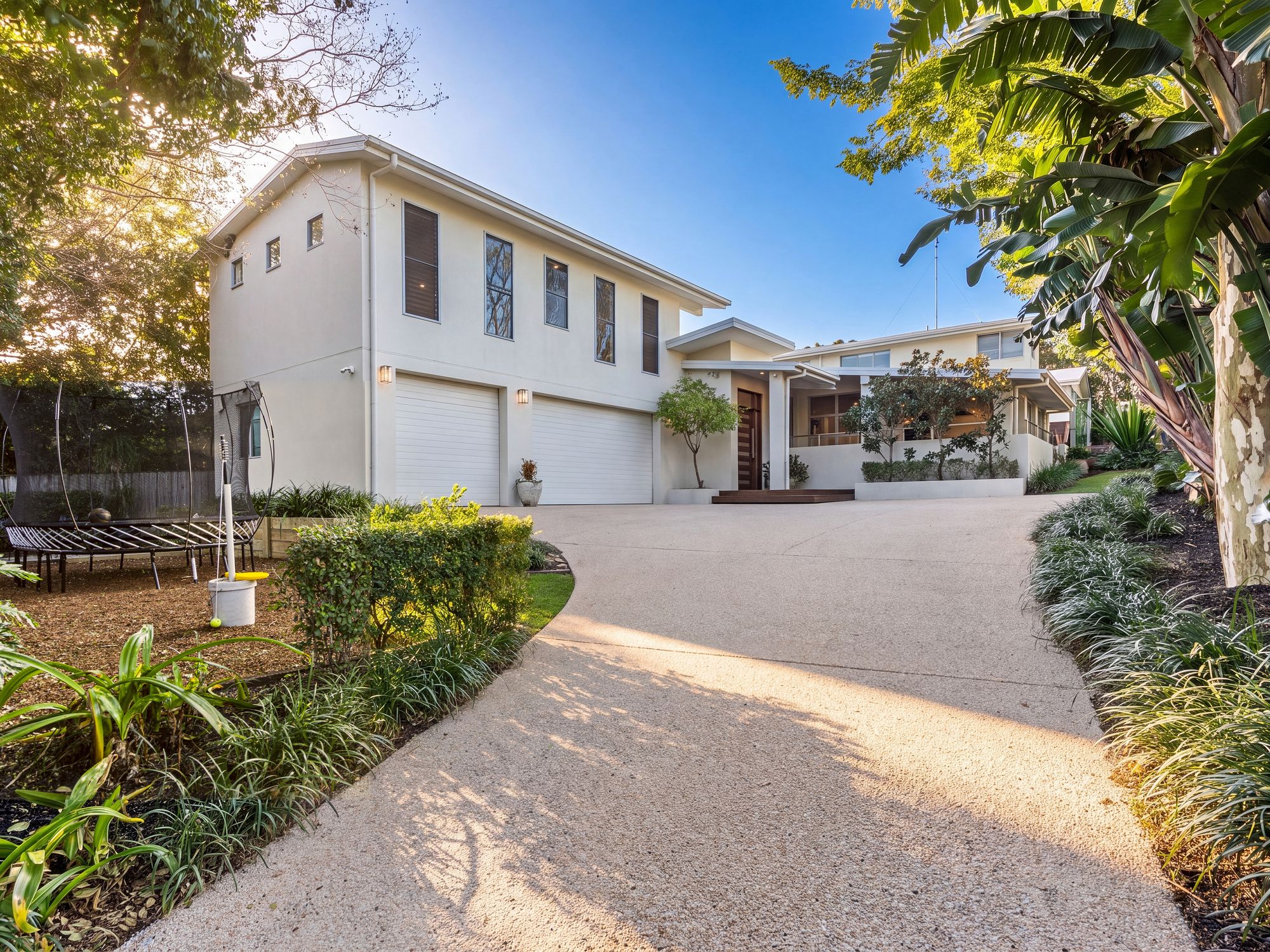 185A Ferry Road — photo from Ray White Broadbeach
