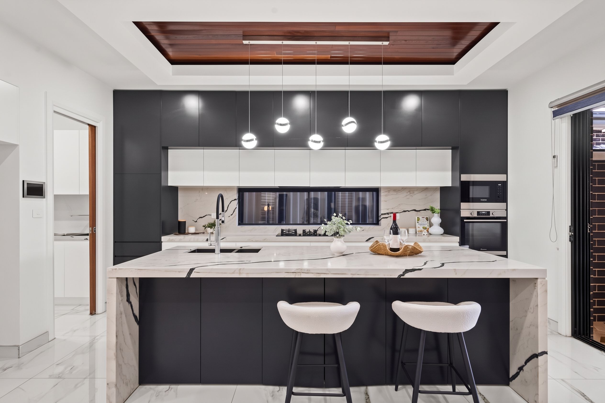 107 & 107A Mcculloch Street — photo 6 of 21