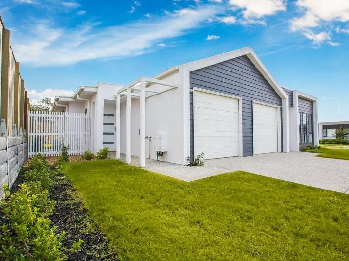 2/1 Murdoch Court, Pimpama, QLD 4209