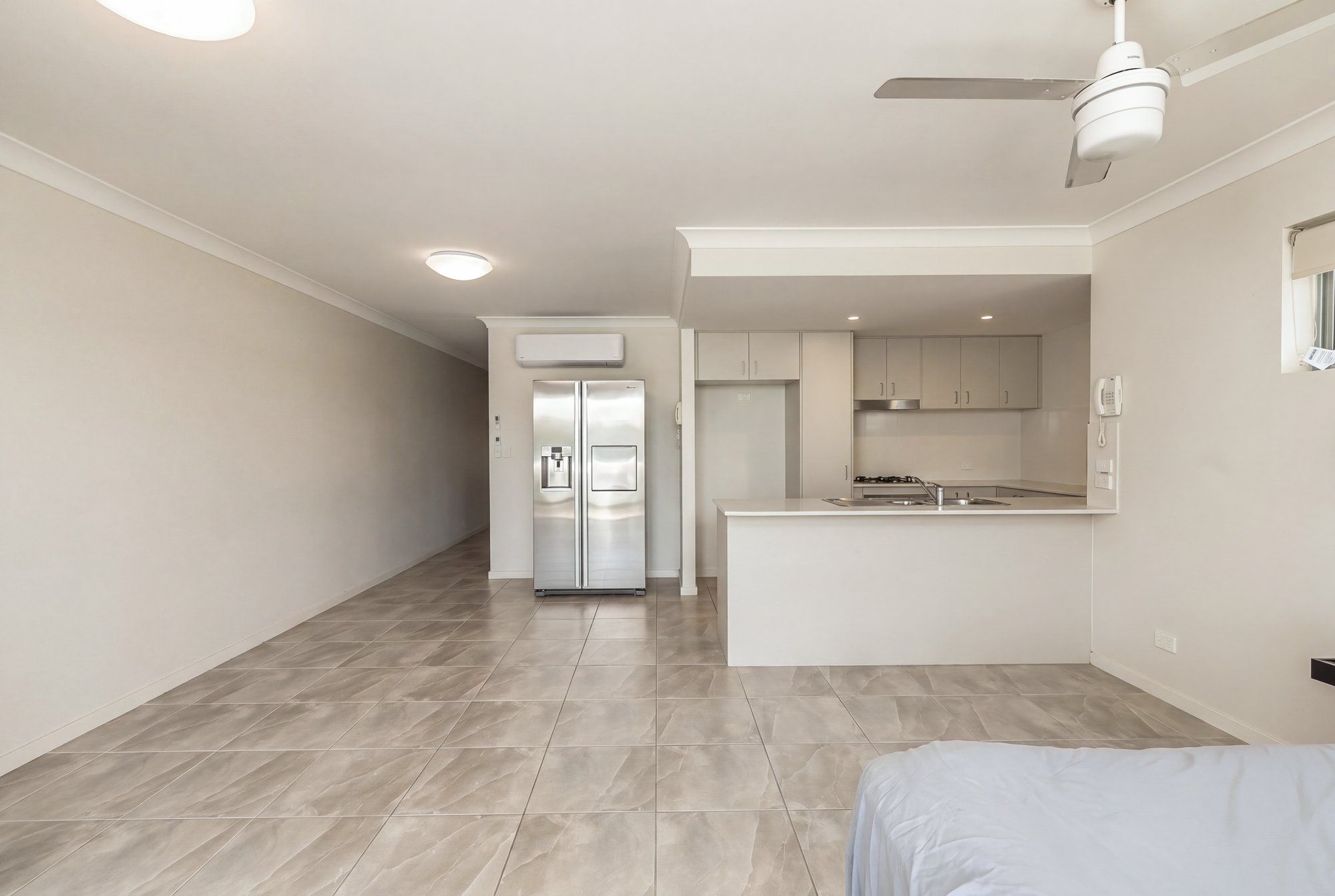 3/5 Springwood Street — photo 4 of 12