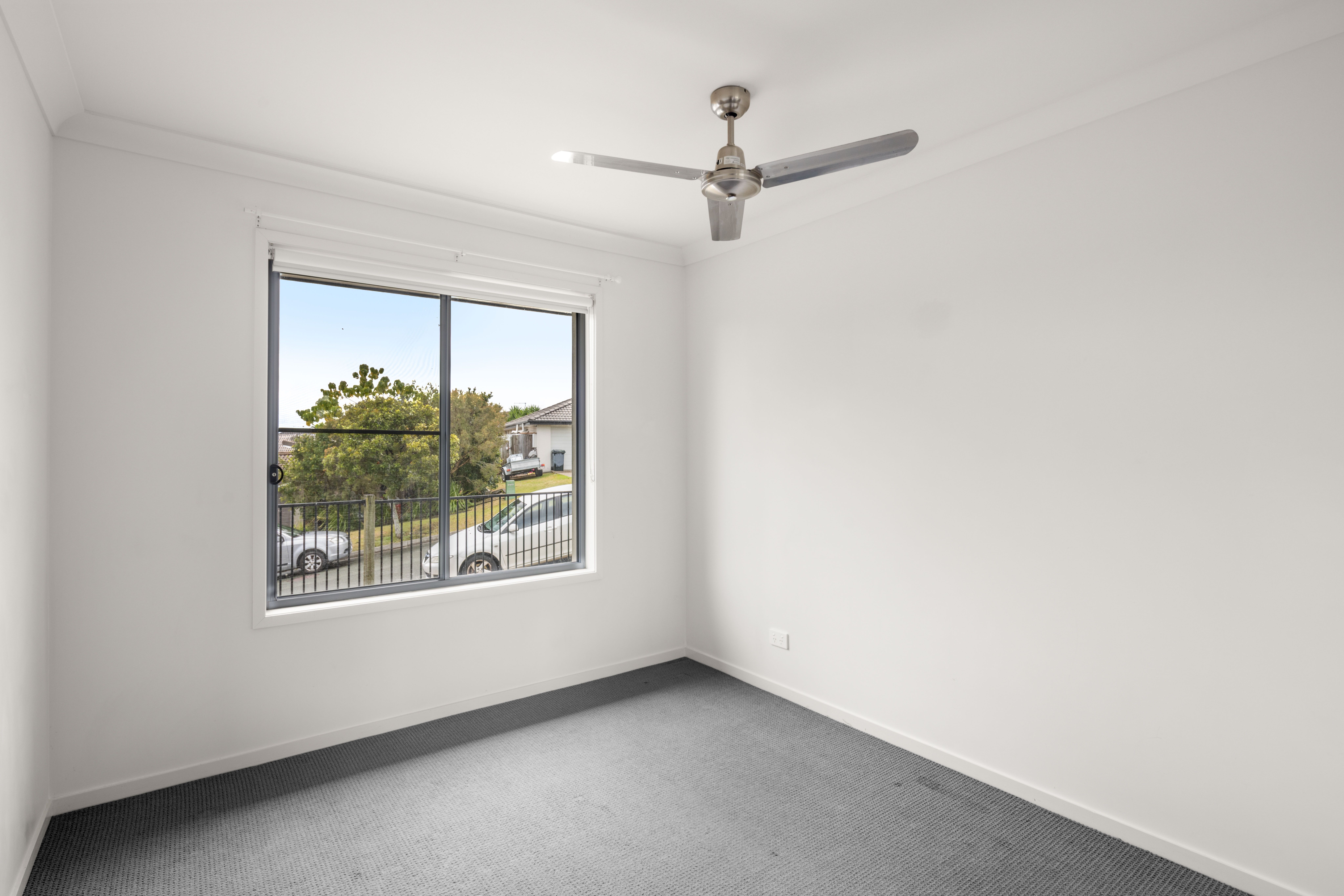 1 Maidstone Lane — photo 15 of 30
