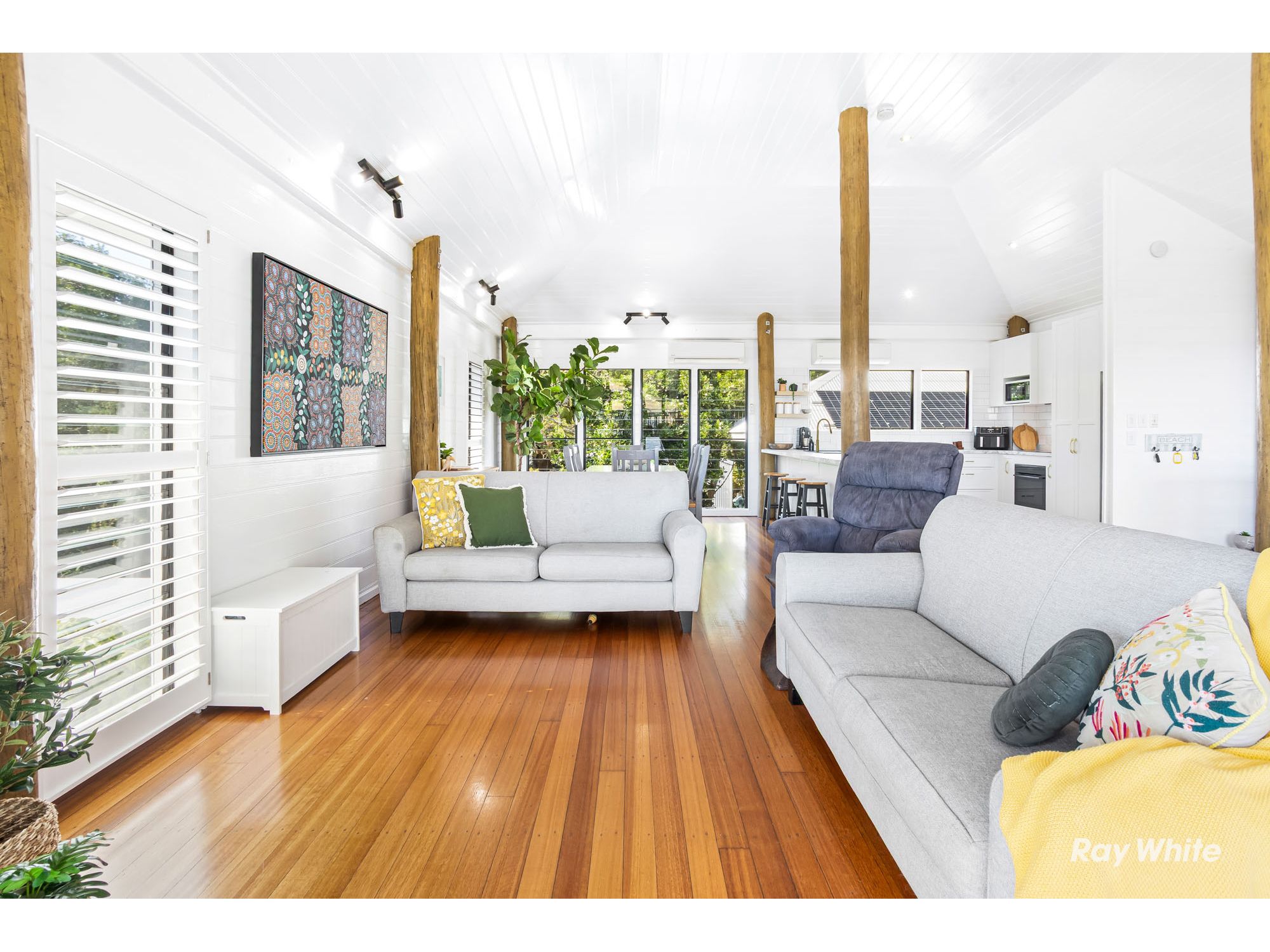 8 Rosslyn Close — photo 11 of 30