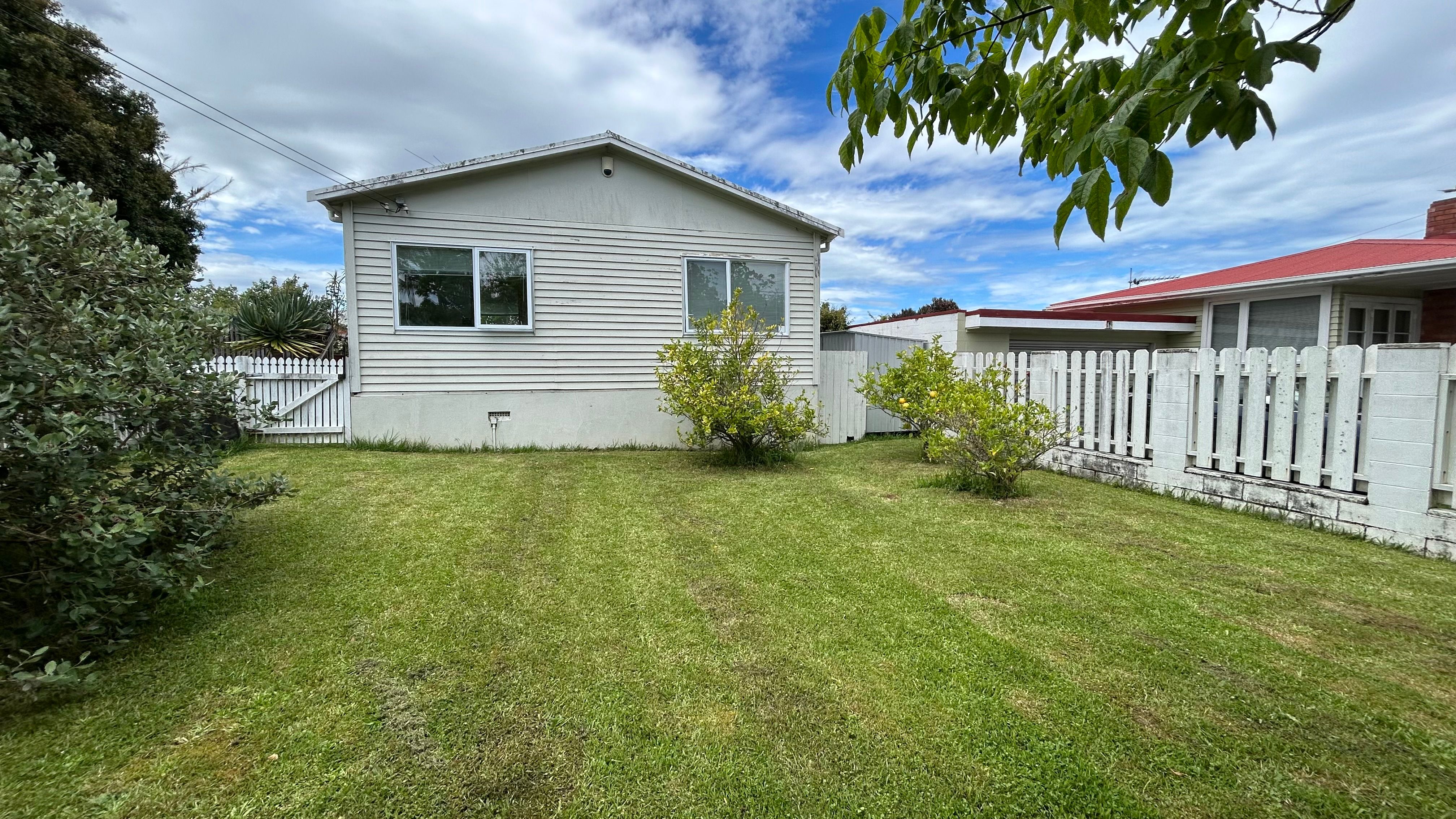 36 Busby Street, Blockhouse Bay, Auckland City