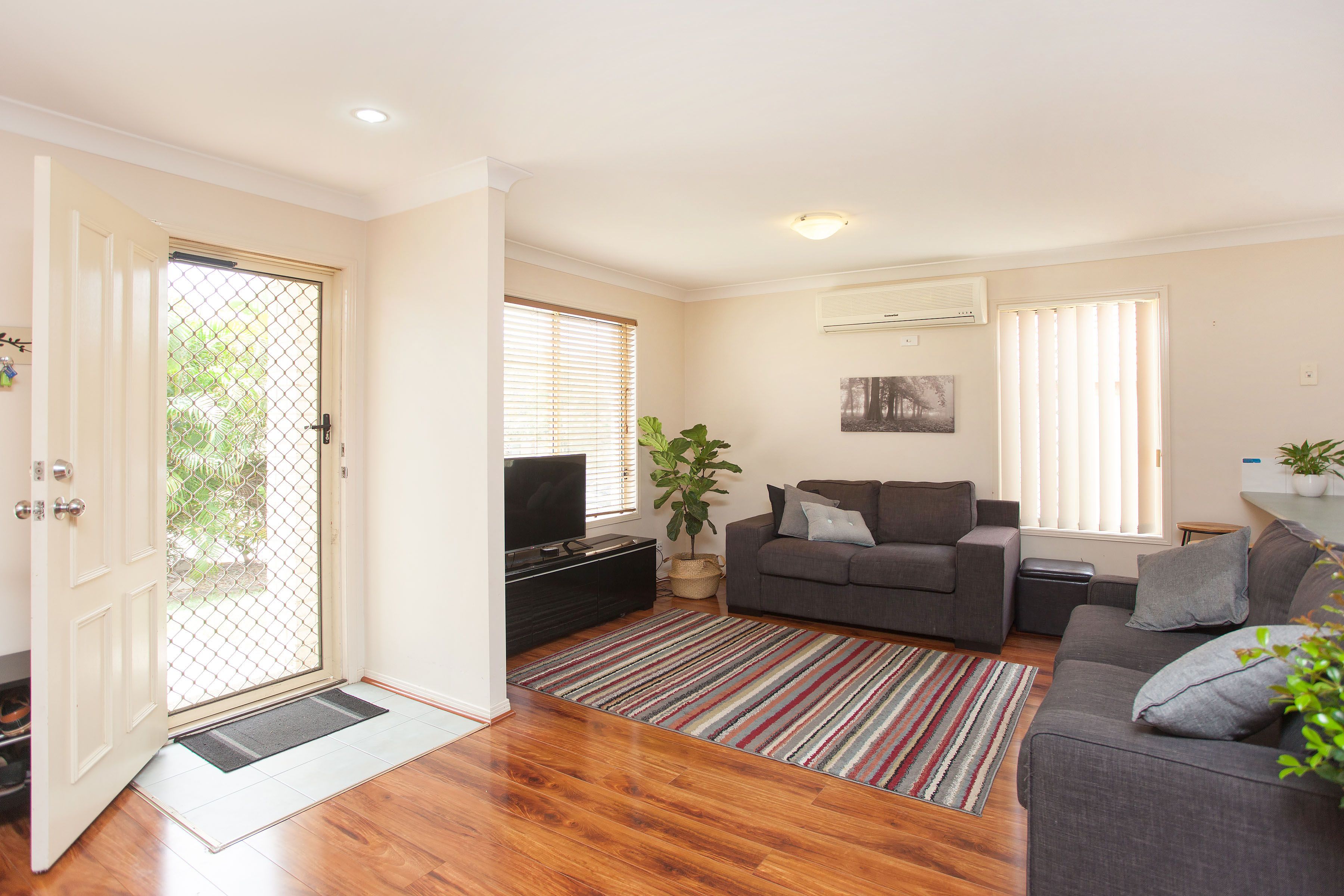 15 Madasin Close, Arundel, QLD 4214