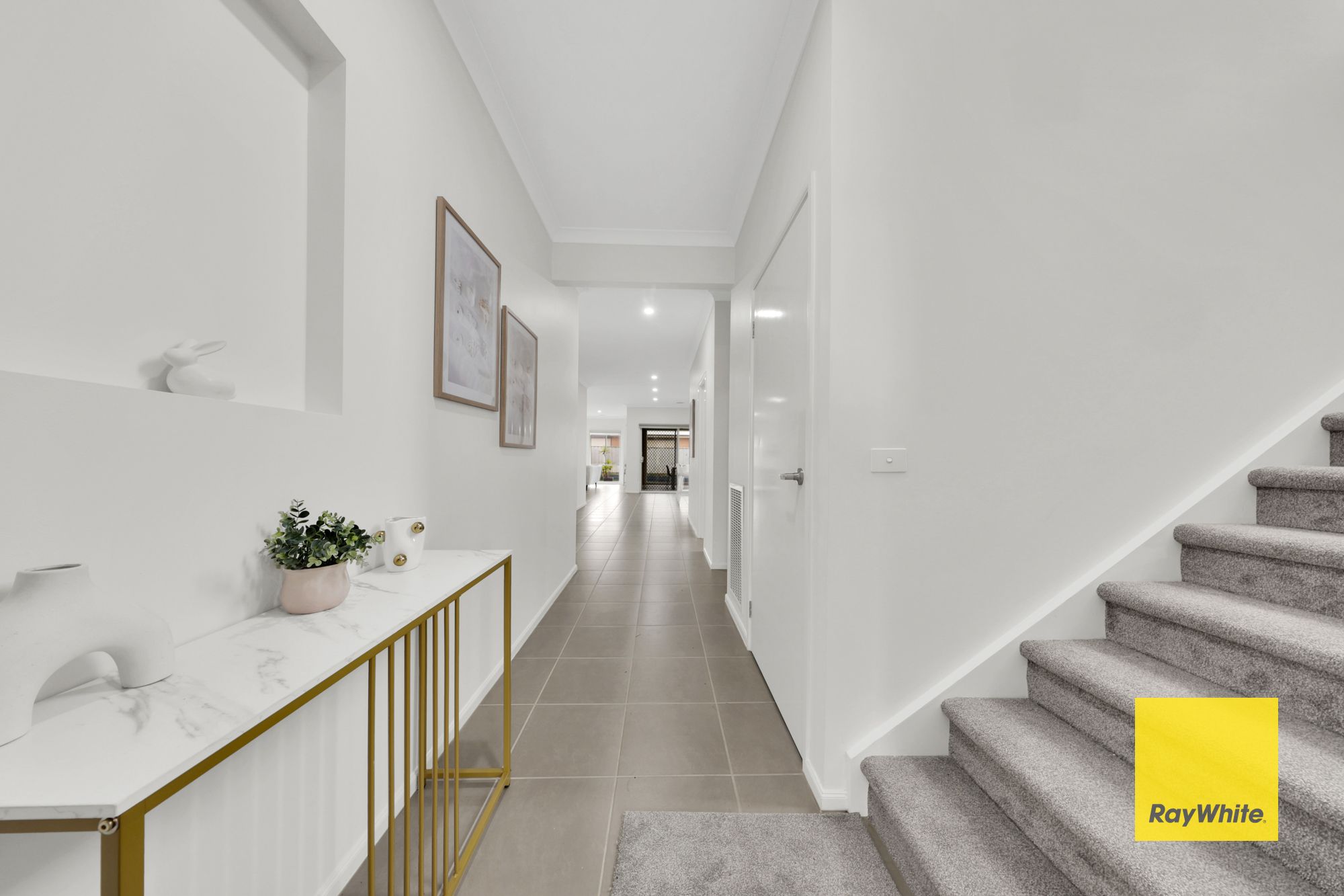 92 Sackville Street — photo 3 of 29
