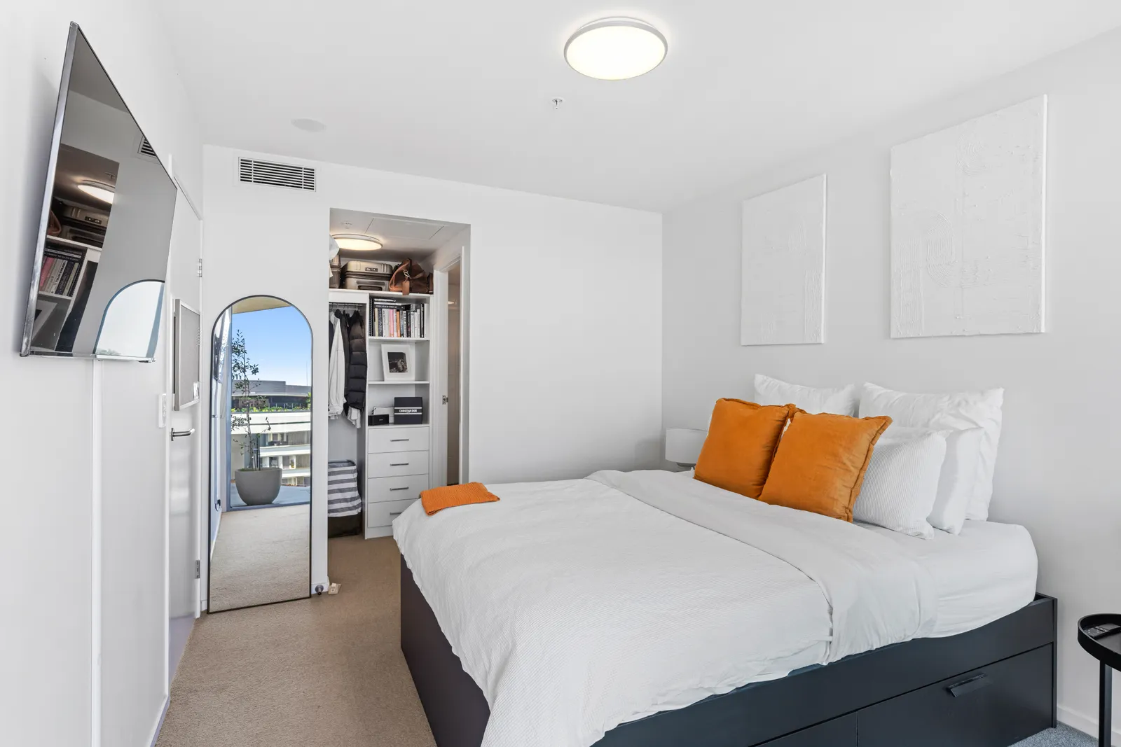 1811/30 Festival Place, Newstead