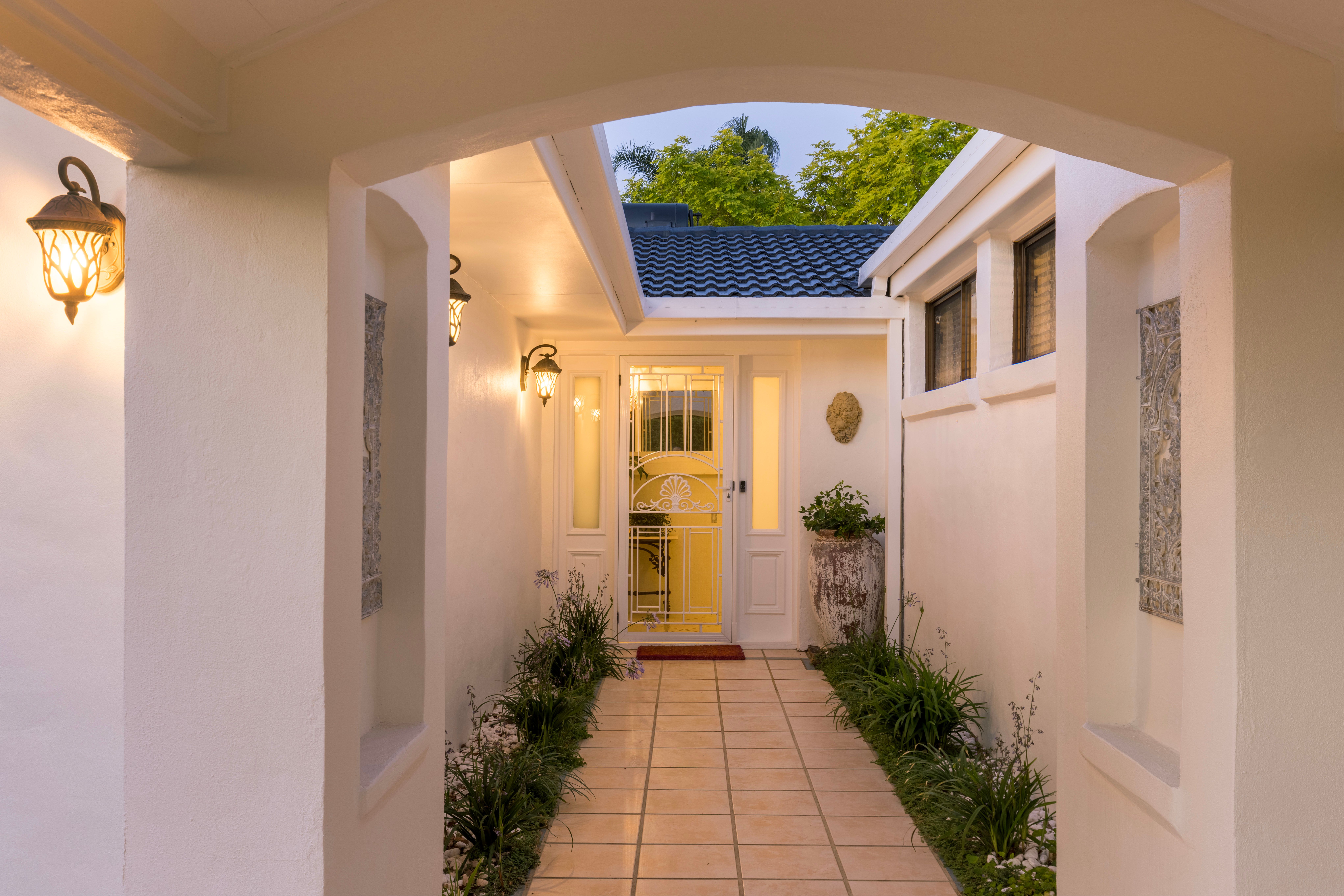 2 Amber Place, Bomaderry, NSW 2541