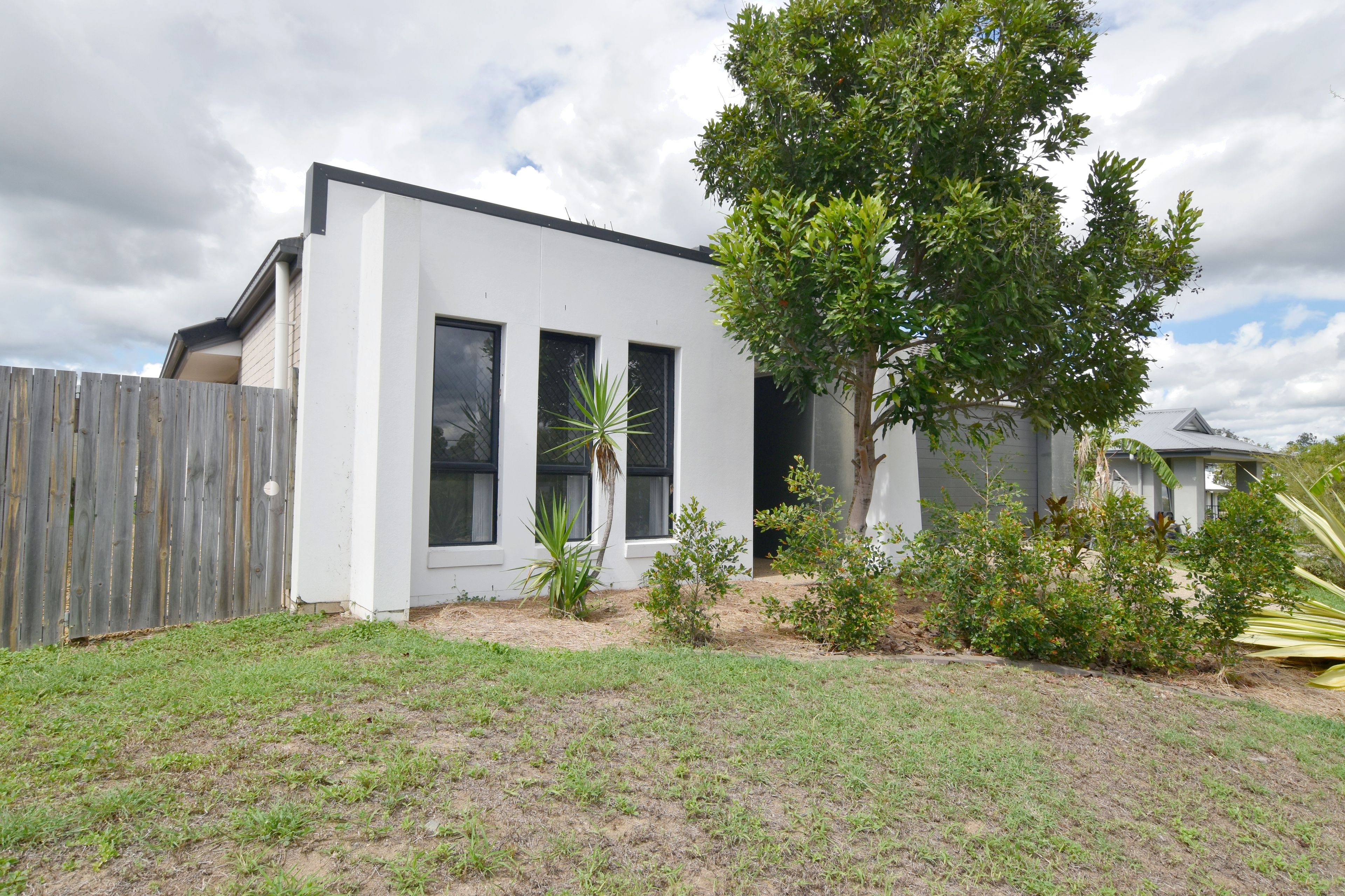 36 Seagull Boulevard, Kirkwood, QLD 4680