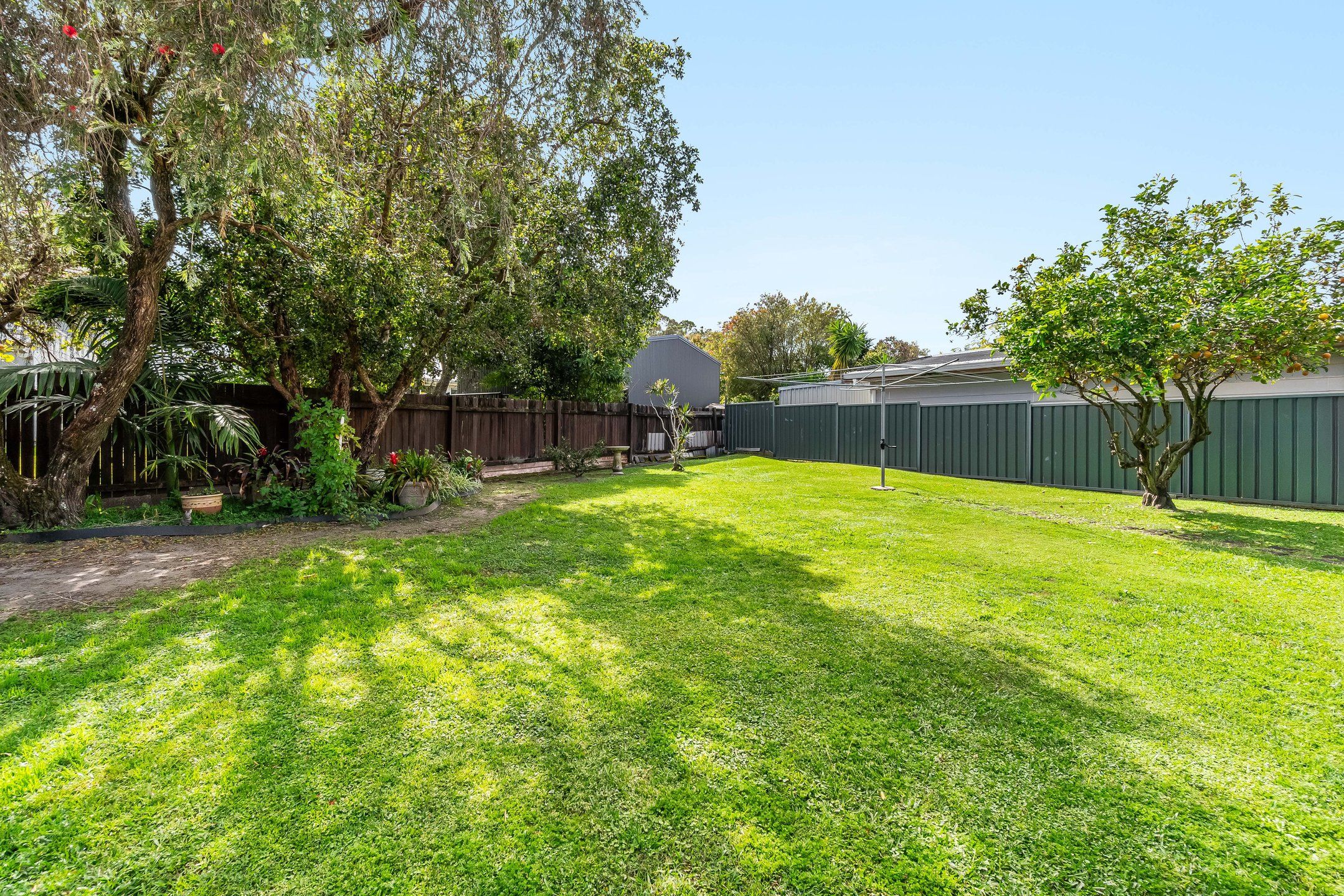 11 Sapphire Close — photo 12 of 16